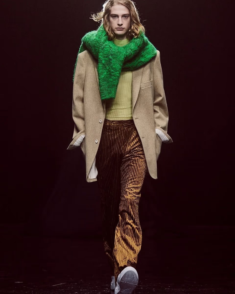 ビューティフルピープルのニット