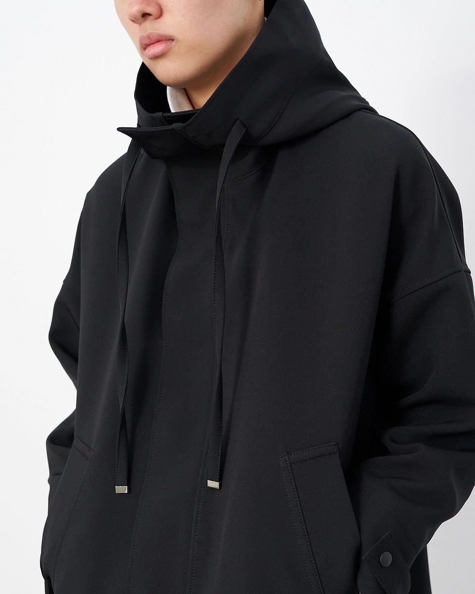 ウジョーのフードジップブルゾン