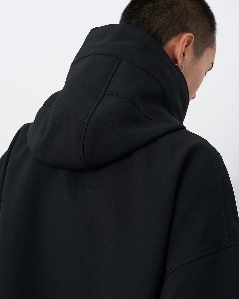 ウジョーのフードジップブルゾン