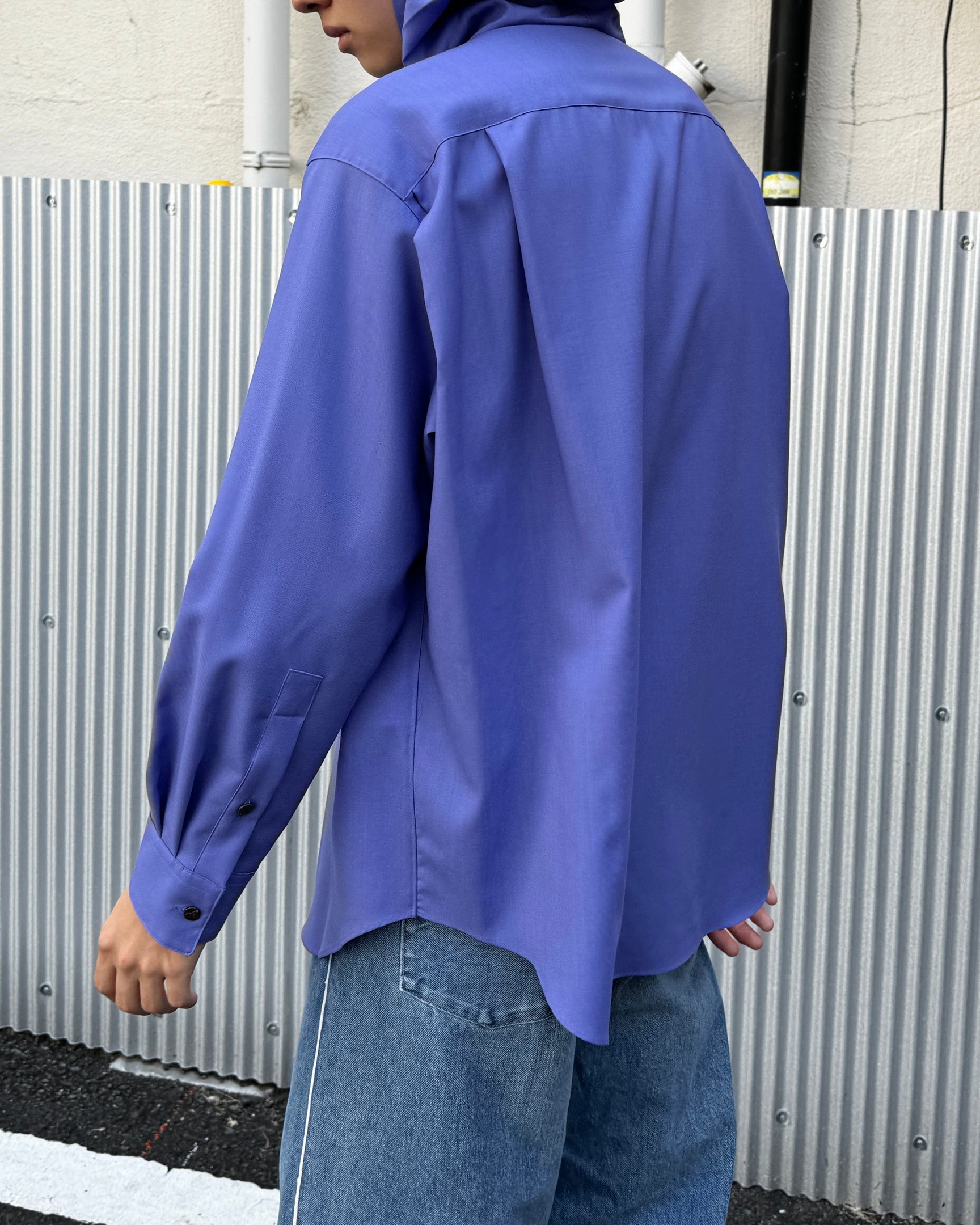 オーバーコートのシャツ