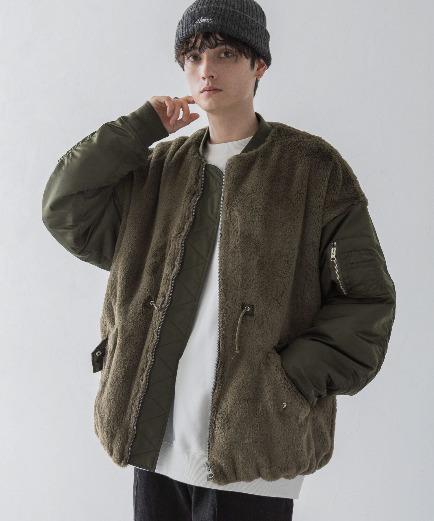 アダストリアの独自素材アウター