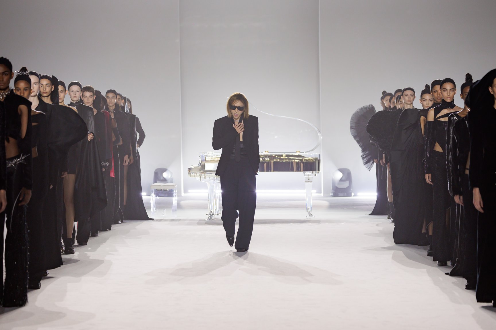 メゾン ヨシキ パリのデビューコレクション