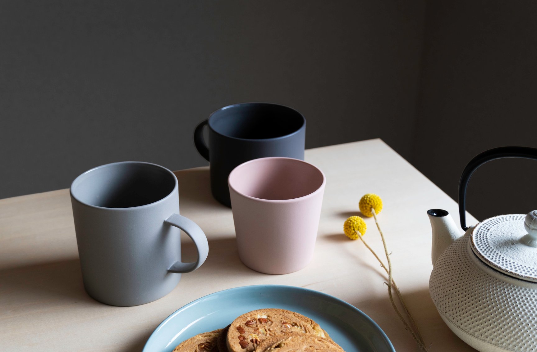 モヘイムの食器