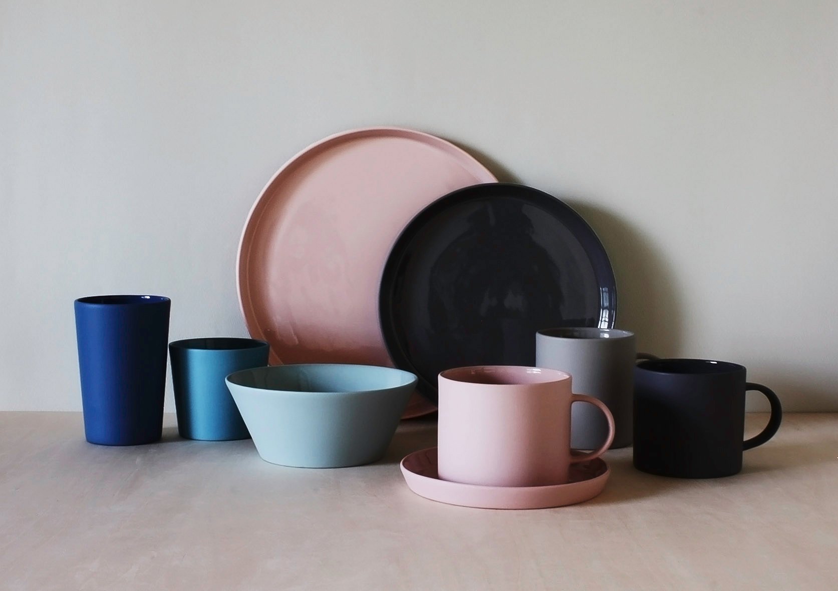 モヘイムの食器