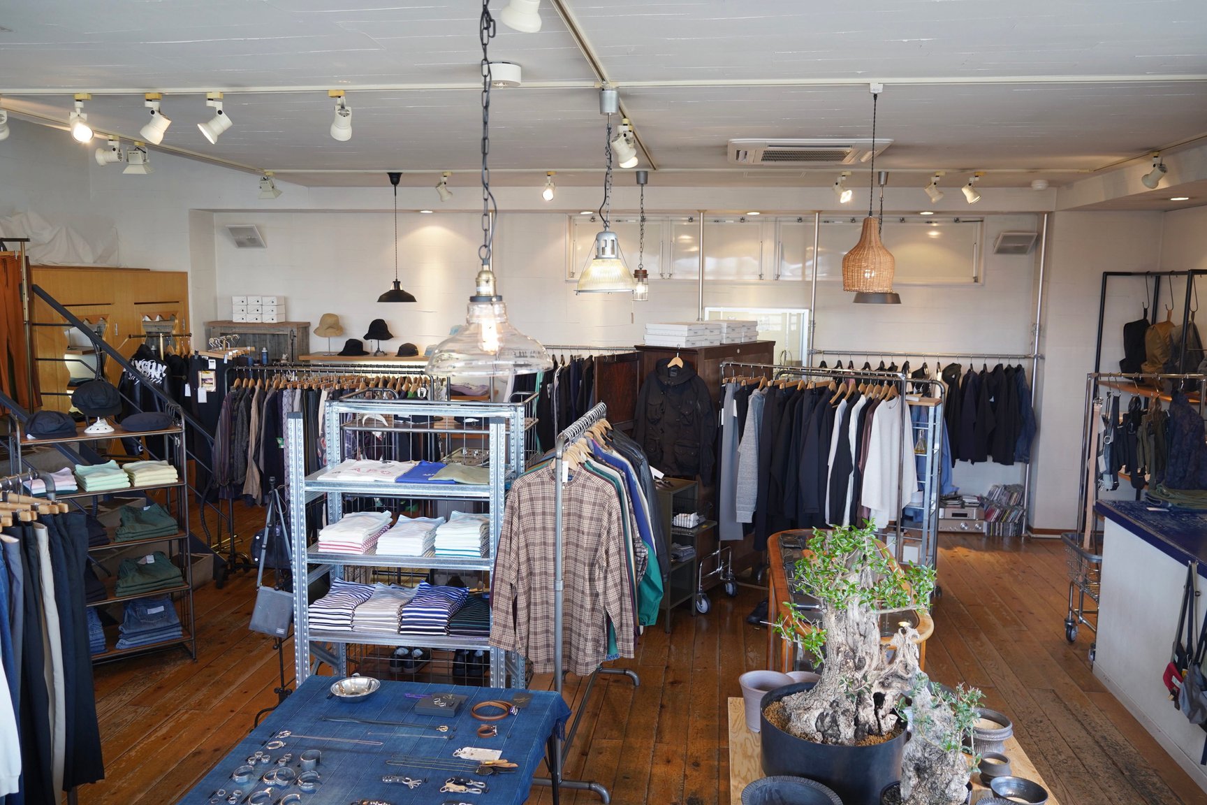 岩手県のセレクトショップ「1989」の店内