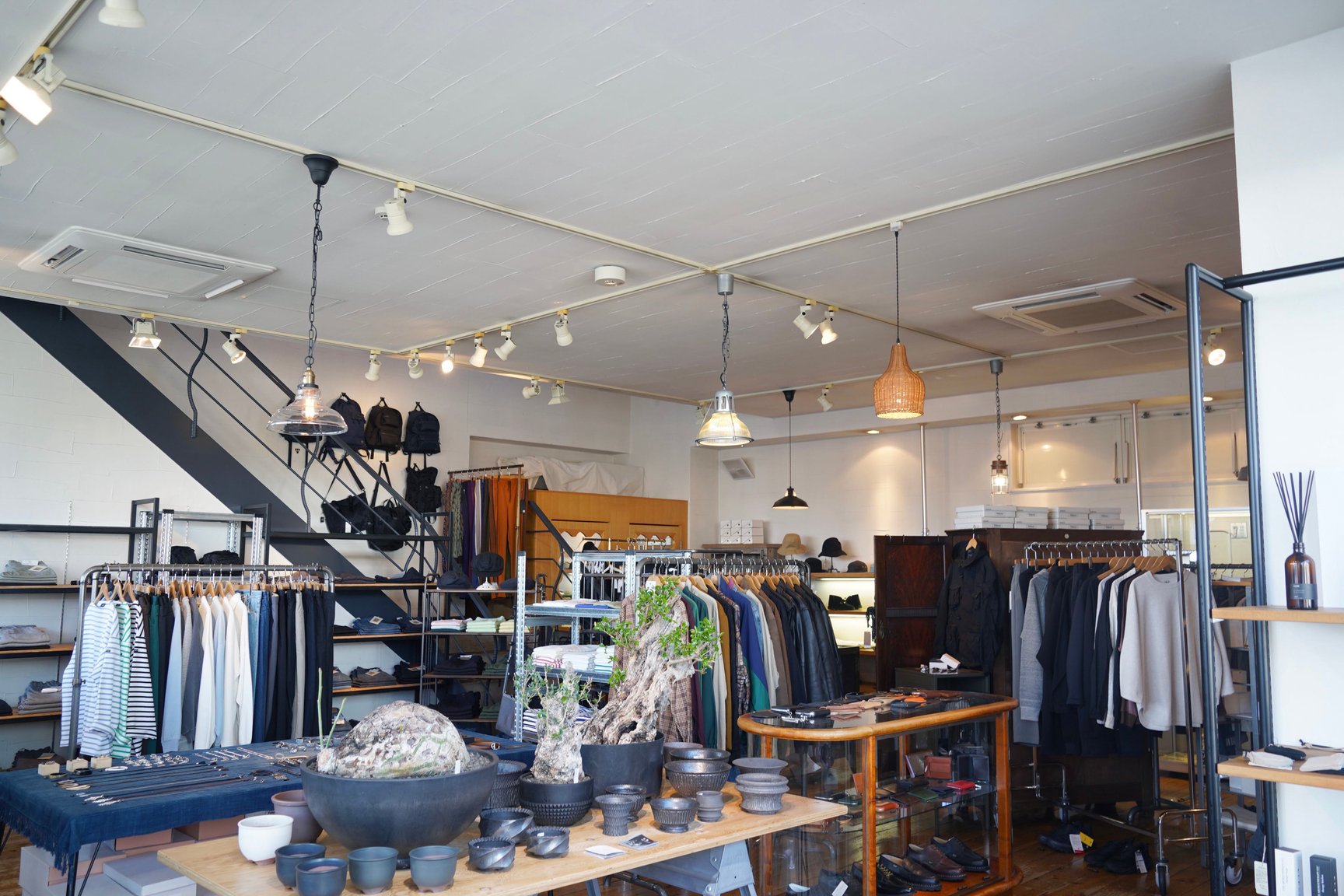 岩手県のセレクトショップ「1989」の店内