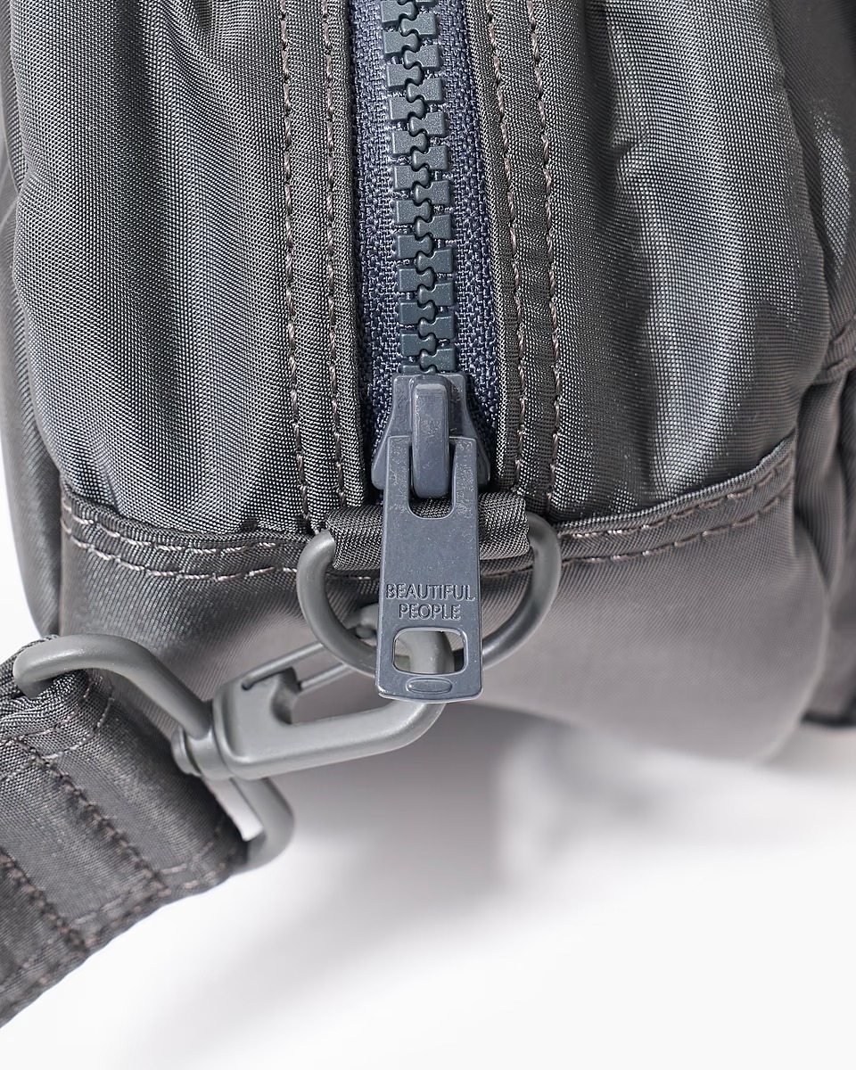 ビューティフルピープルのバッグ