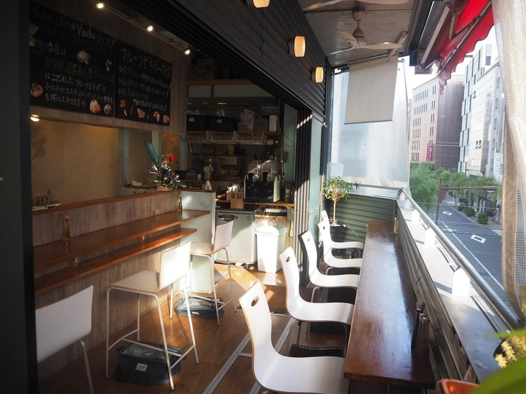 「Parlor Vinefru」の店内画像