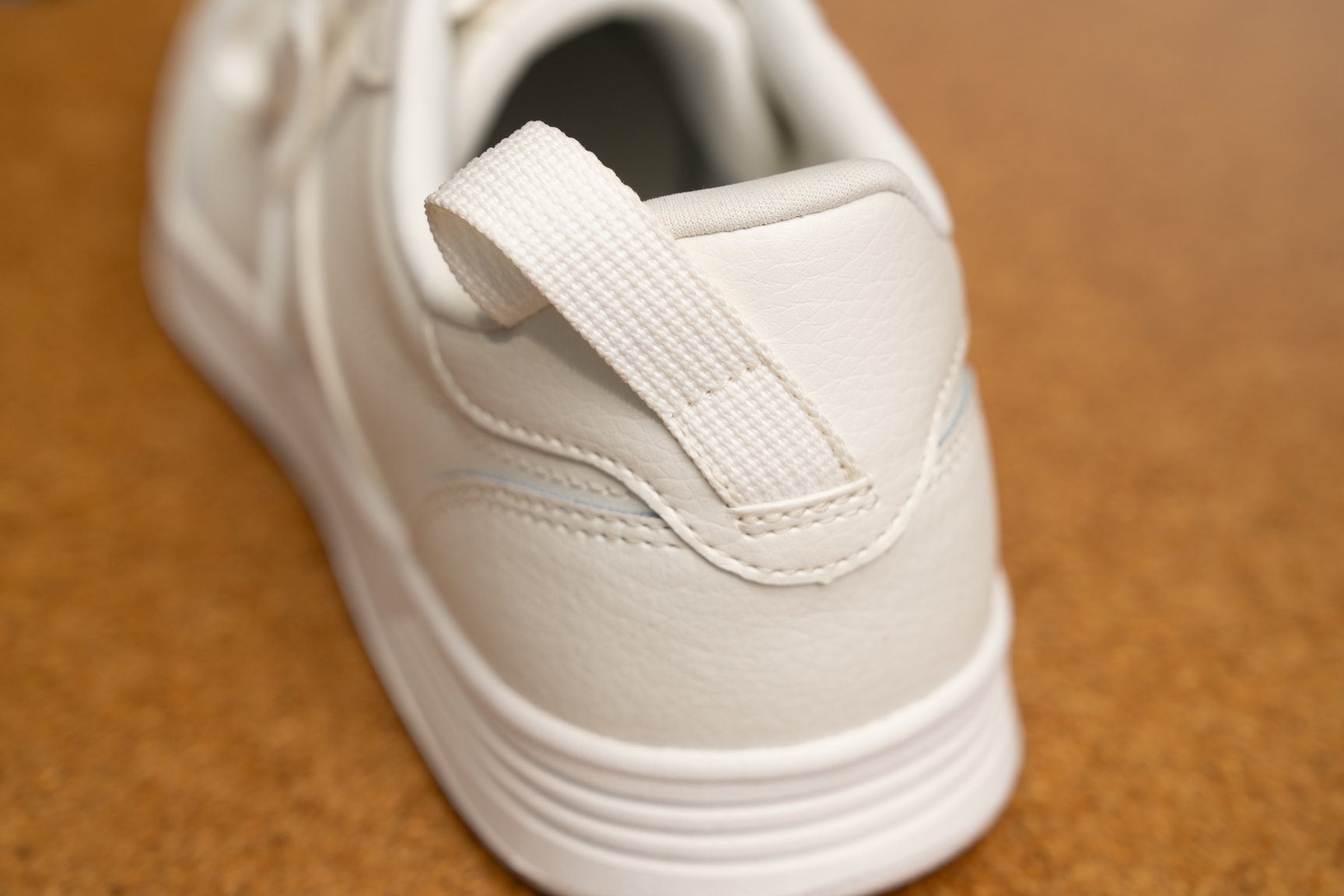 無印良品×リーボック「クラブC」