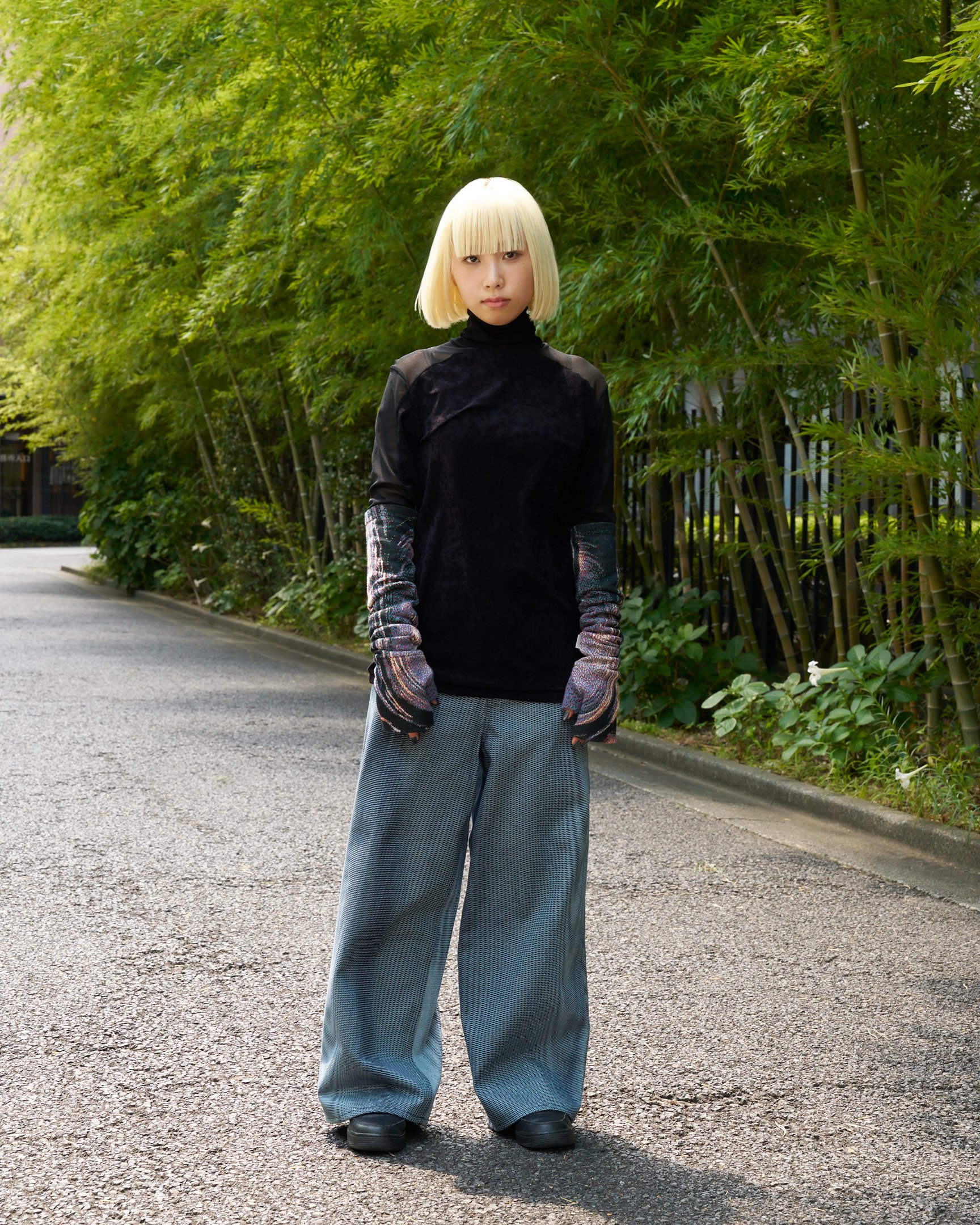 ハトラの洋服を着たモデル