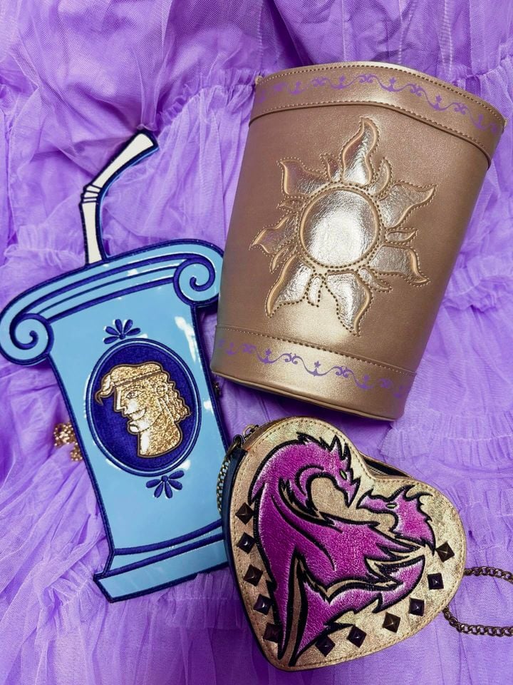 小物を使ったディズニーバウンドコーデの例