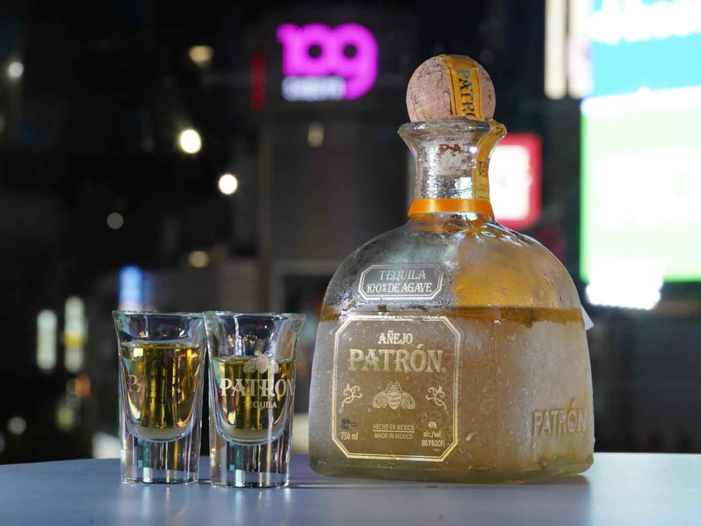 ʩO