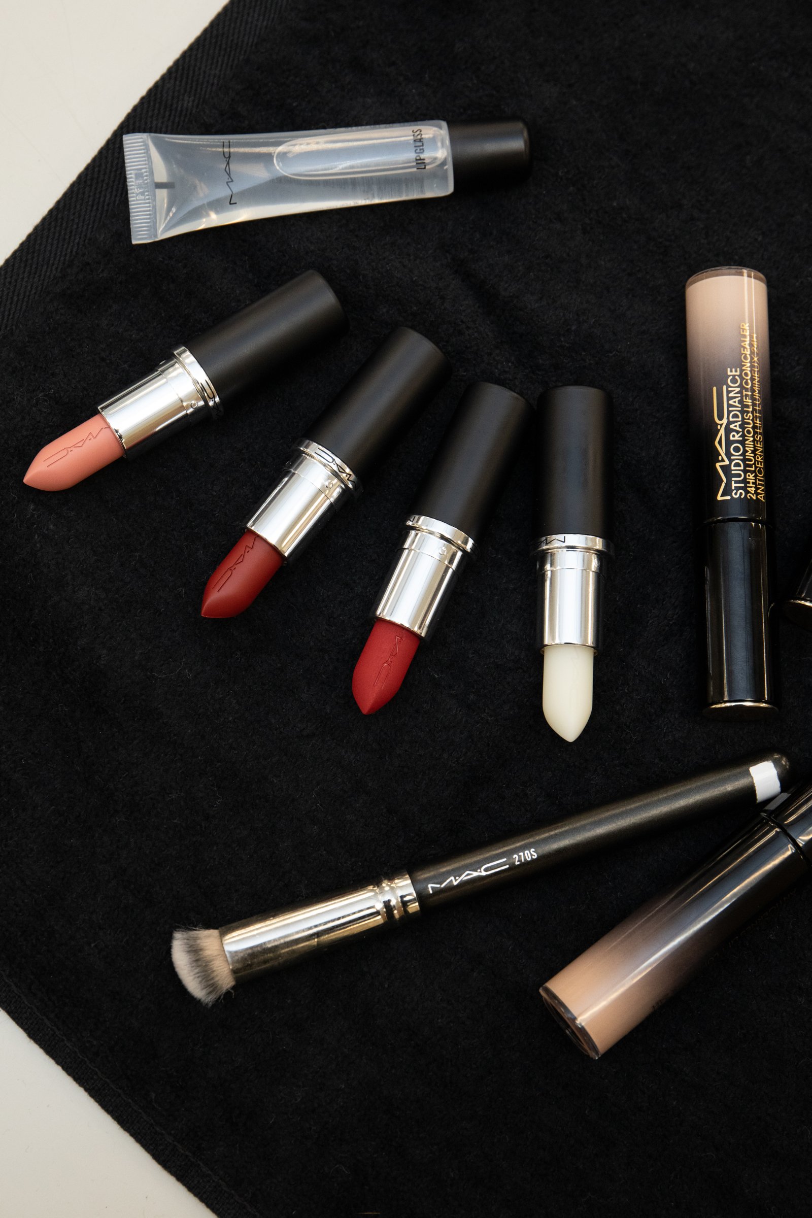 KEISUKEYOSHIDA 25SSバックステージ