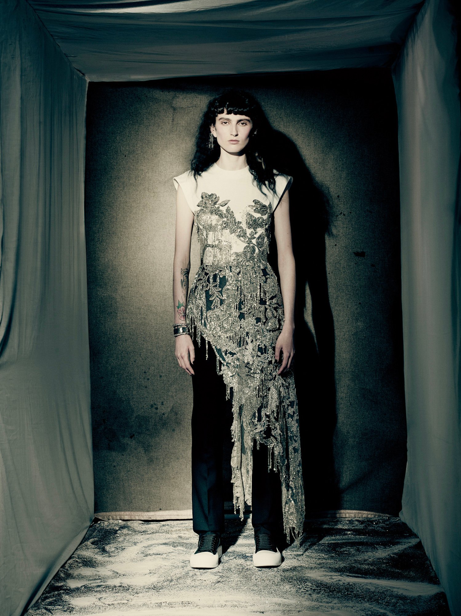 Alexander McQueen 2021年秋冬ウィメンズコレクション