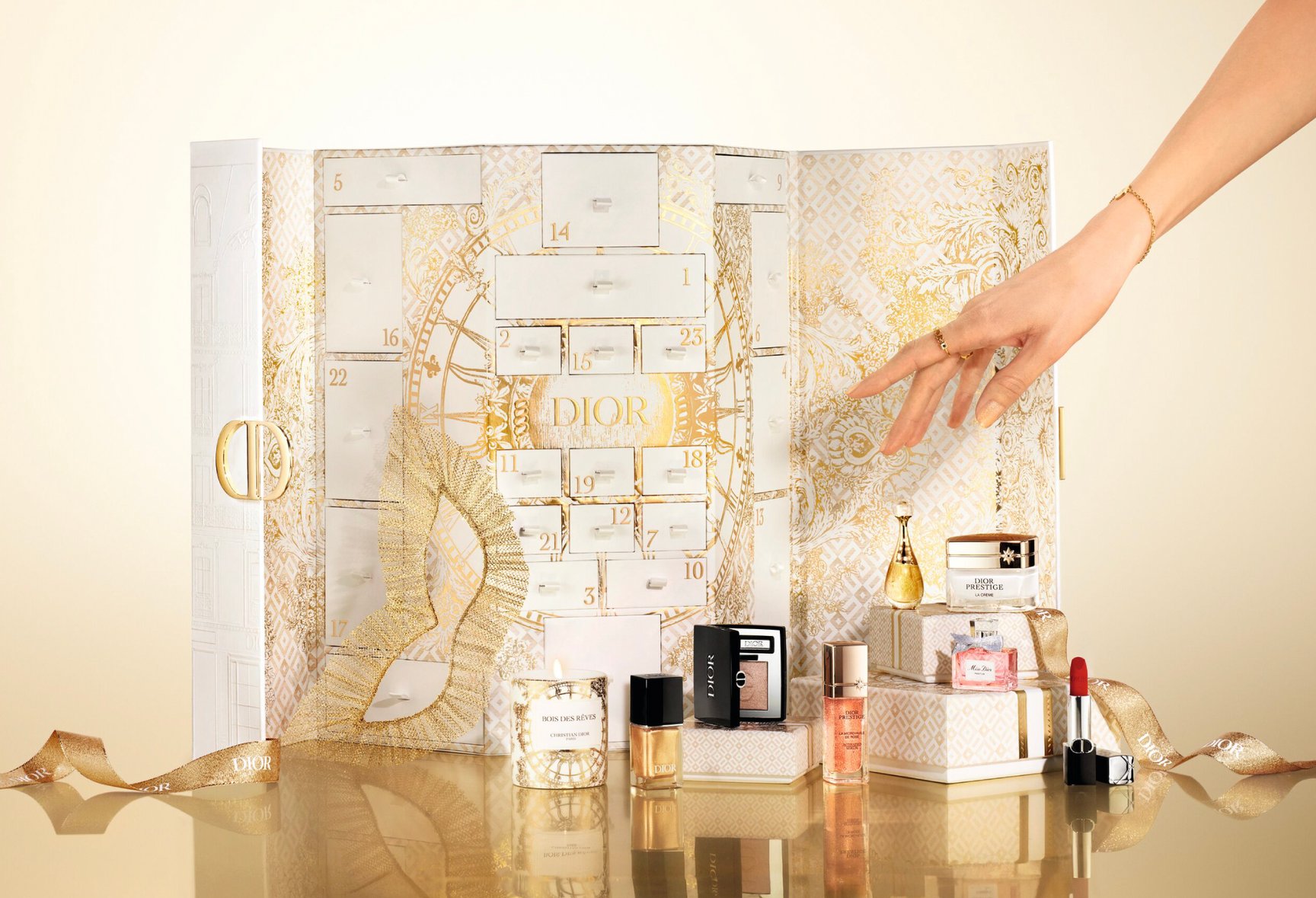 Dior クリスマスコフレ クリスマスコフレ・ディオール】10／14発売・豪華すぎると話題の