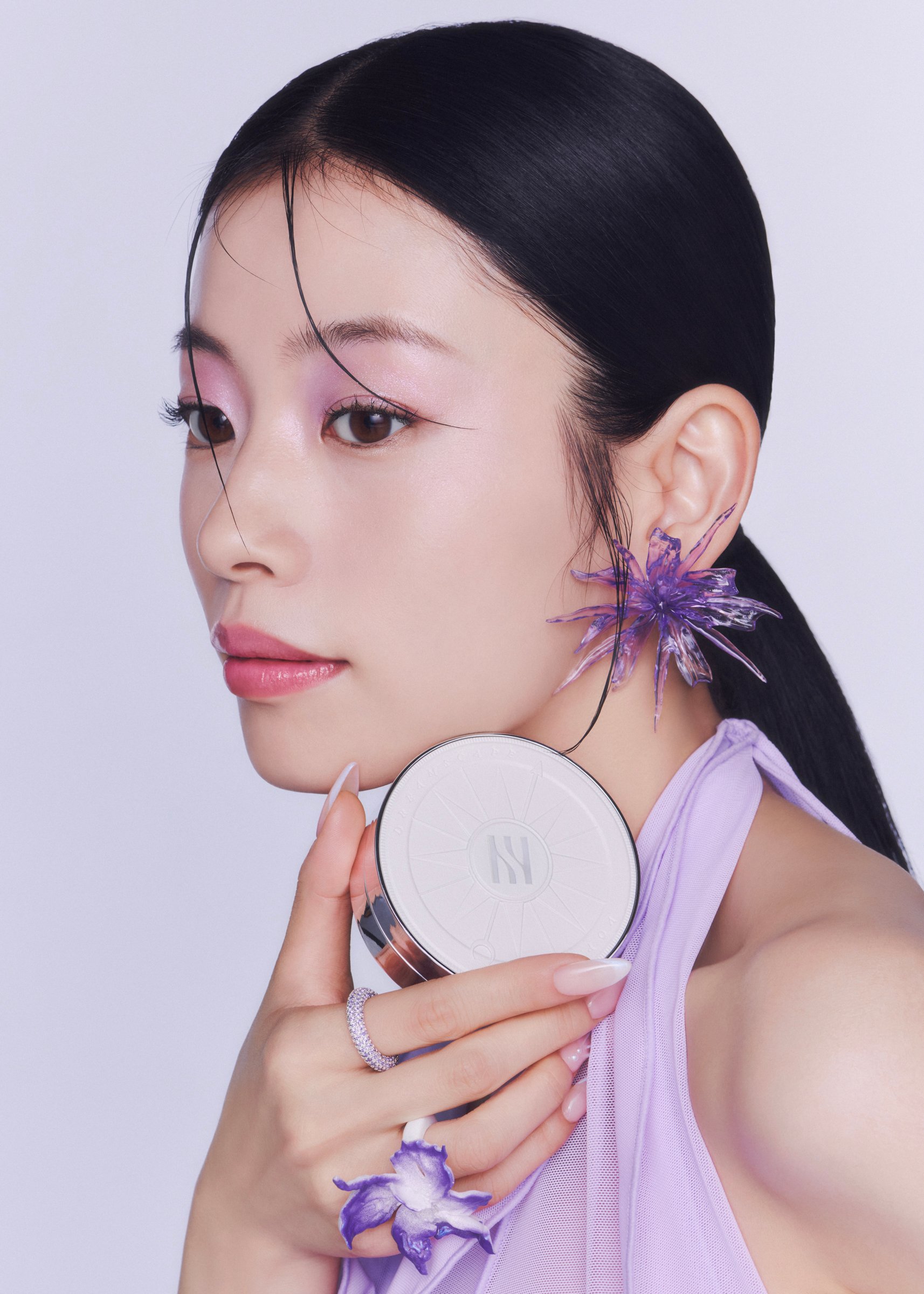 ヘラの2024年ホリデーコレクション