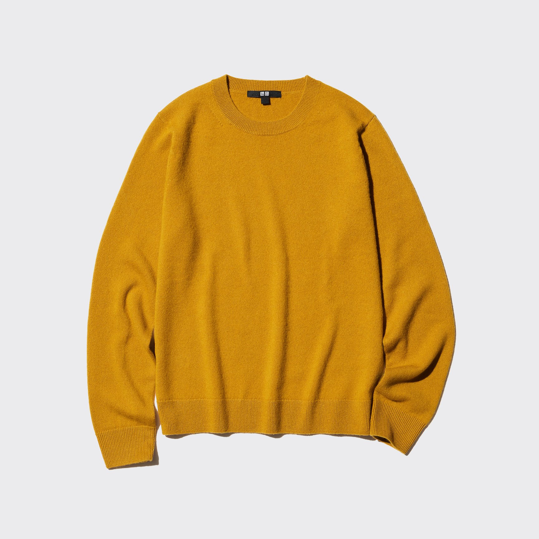 ユニクロ「カシミヤクルーネックセーター」アイテム画像