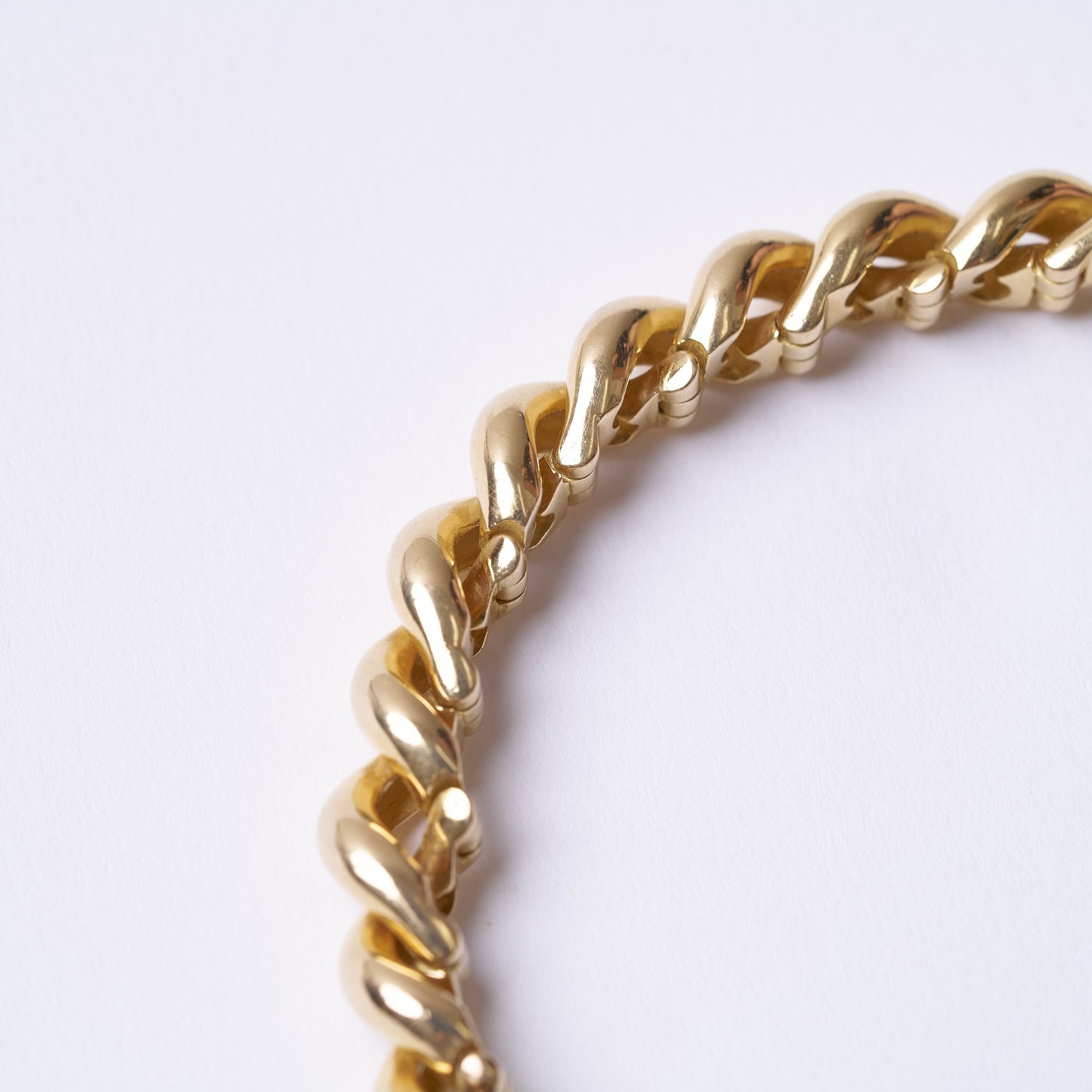 エルメス トルサード ゴールドブレスレットディティール