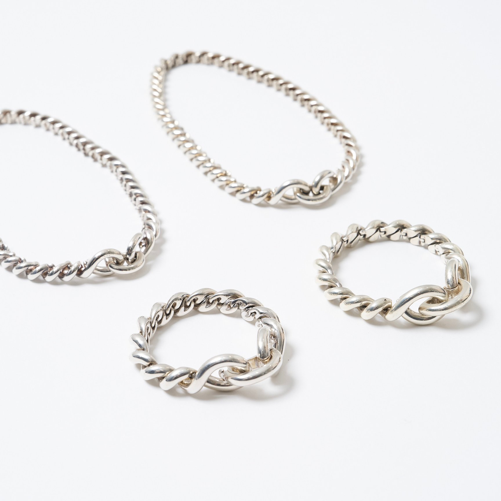 エルメス トルサード ネックレスとブレスレット