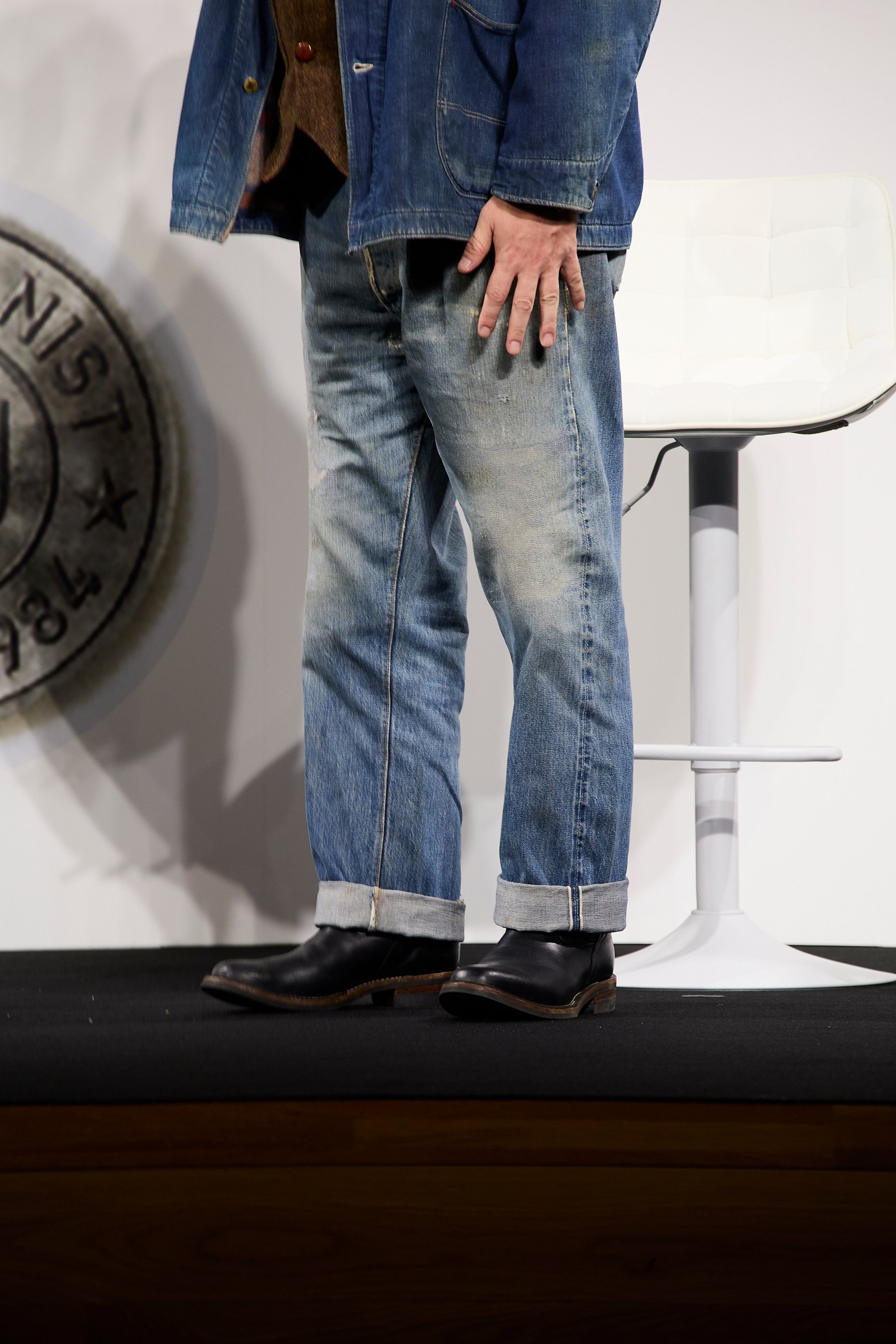 くっきー!が着用したリーバイスのジーンズ