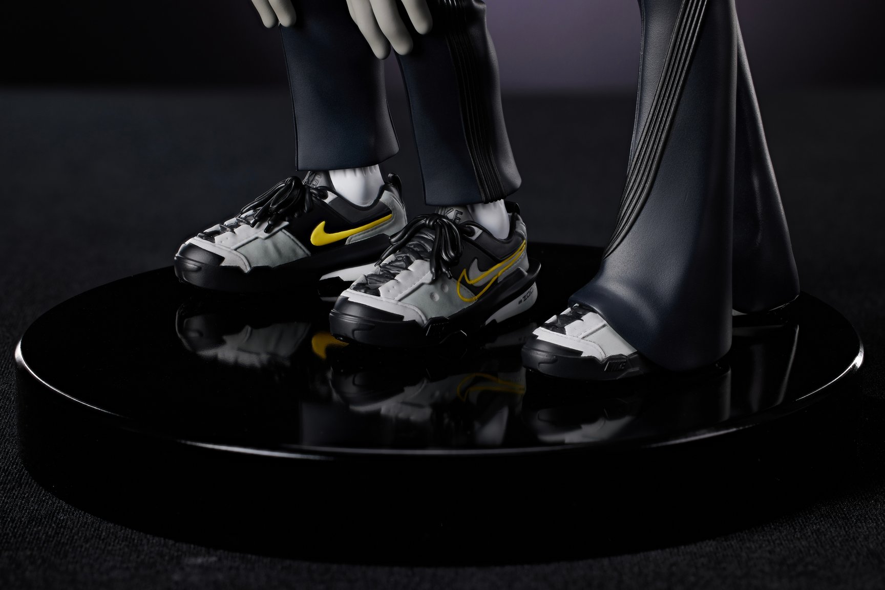花井祐介 NIKE sacai スカルプチャーYusuke Hanai グレー 花井祐介 x NIKE x sacai コラボレーションスカルプチャー抽選