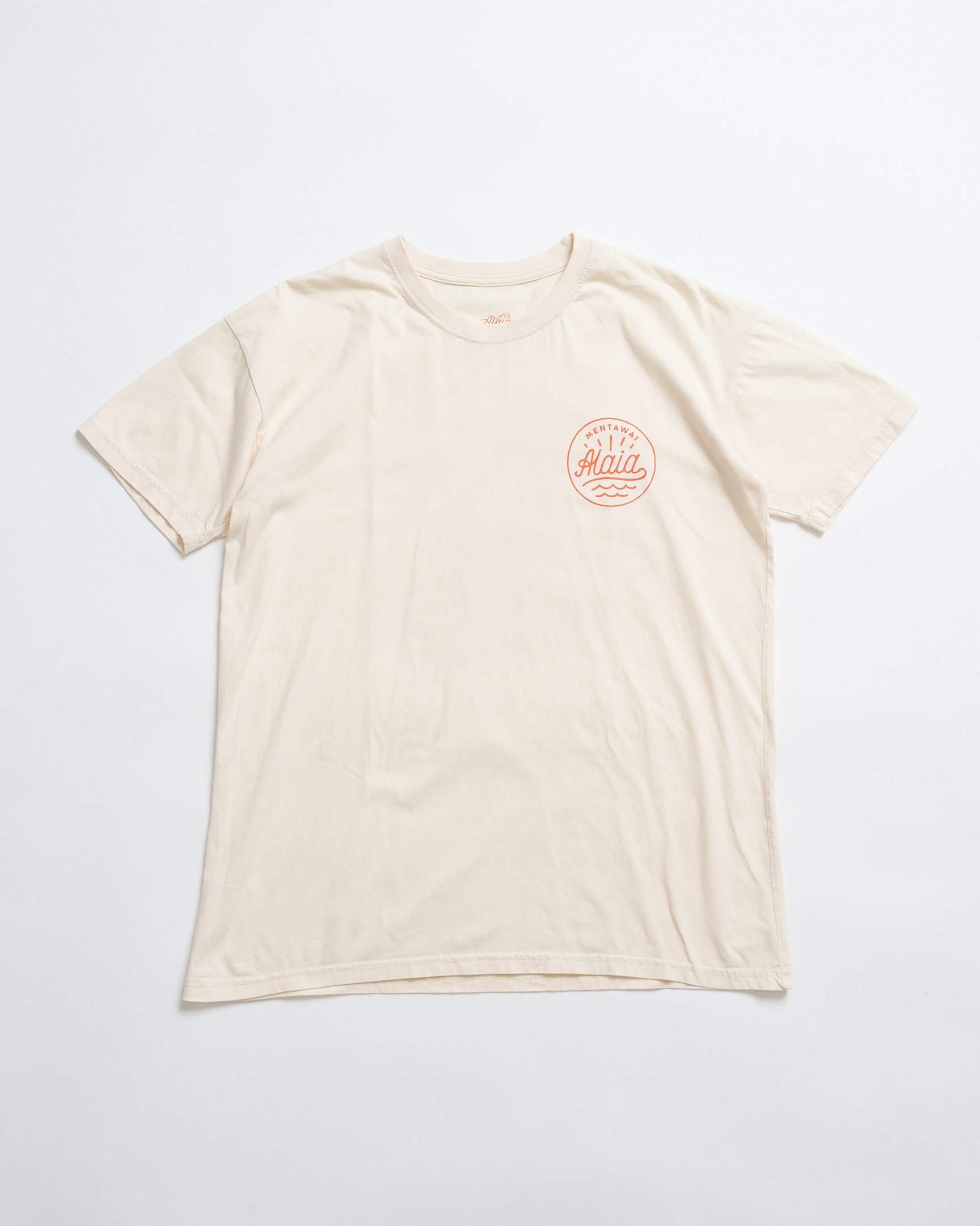 アライアメンタワイのTシャツ