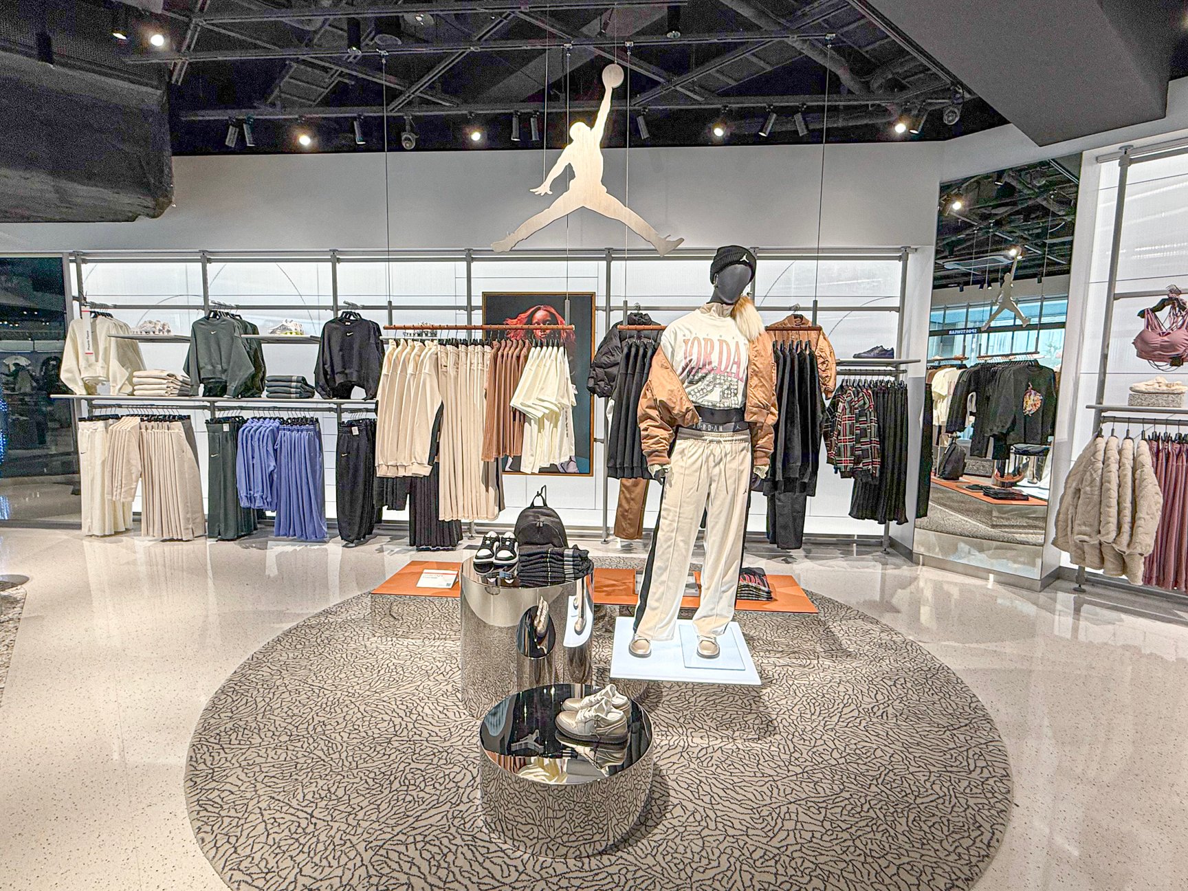 ナイキ渋谷の店内