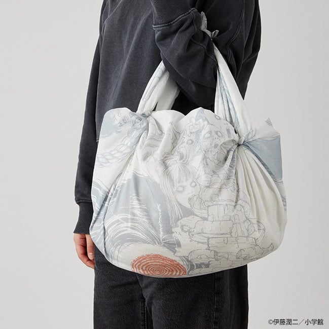 伊藤潤二　うずまき　スカジャン 伊藤潤二「うずまき」の絵柄を刺繍したスカジャン発売、連載終了