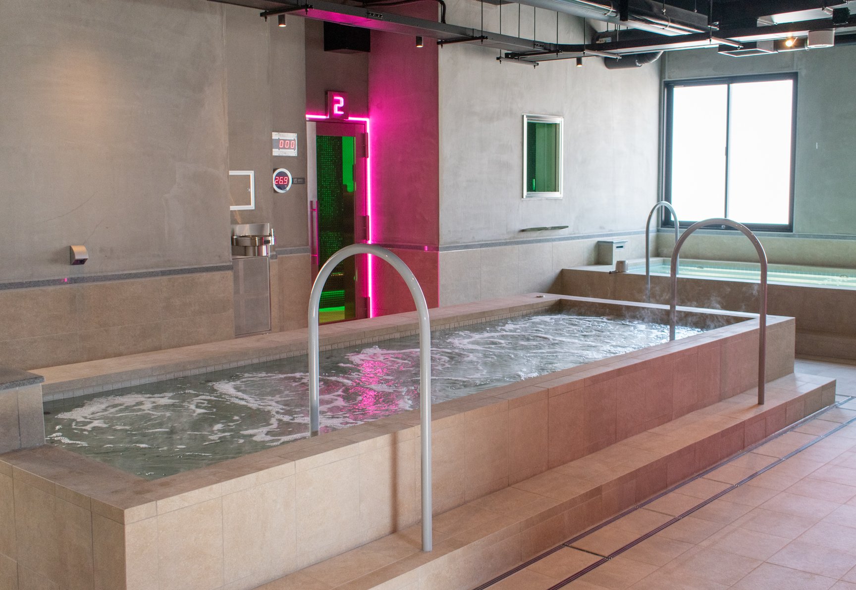 サウナハウス6階サウナホットバス