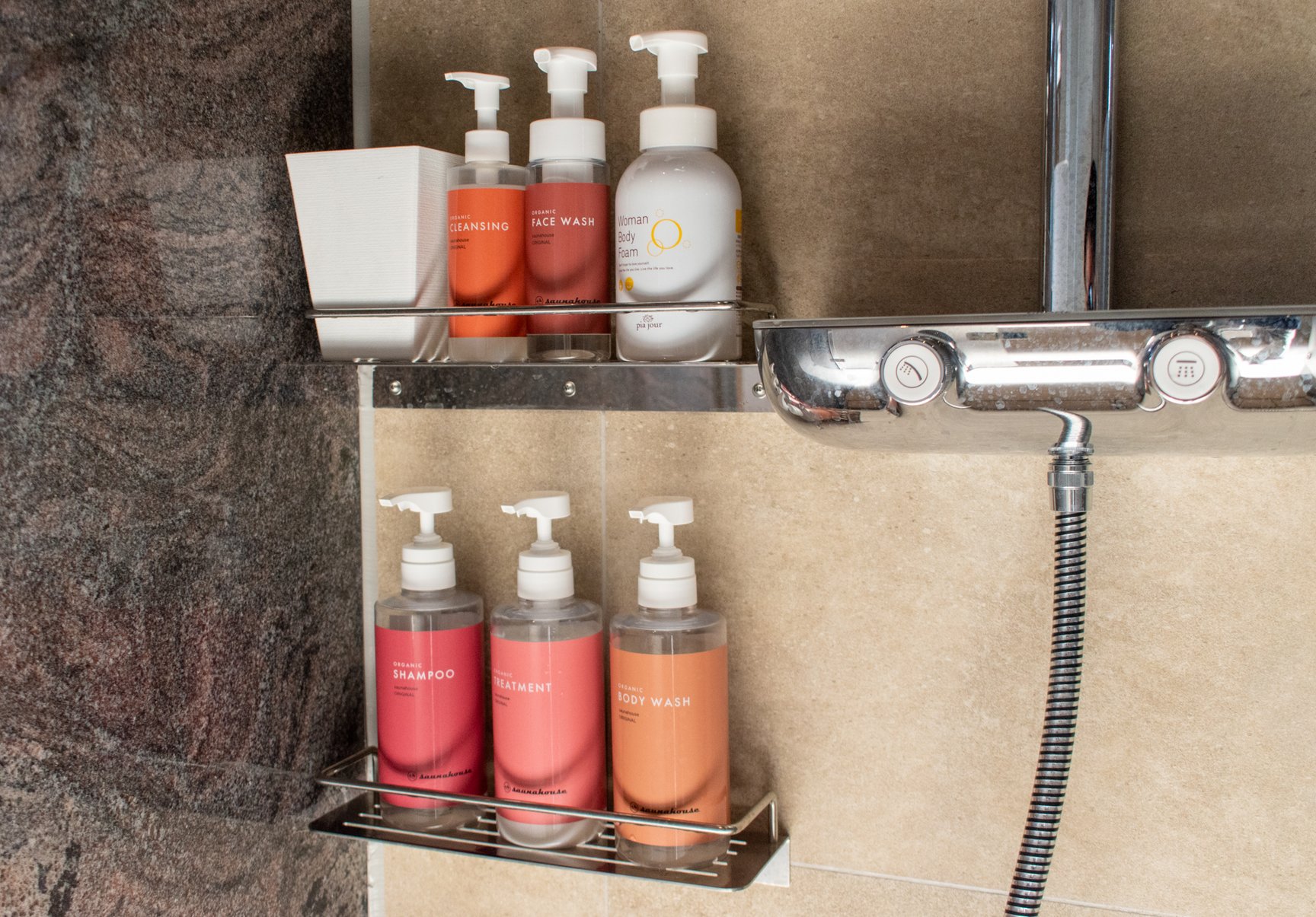 サウナハウス6階シャワースペース