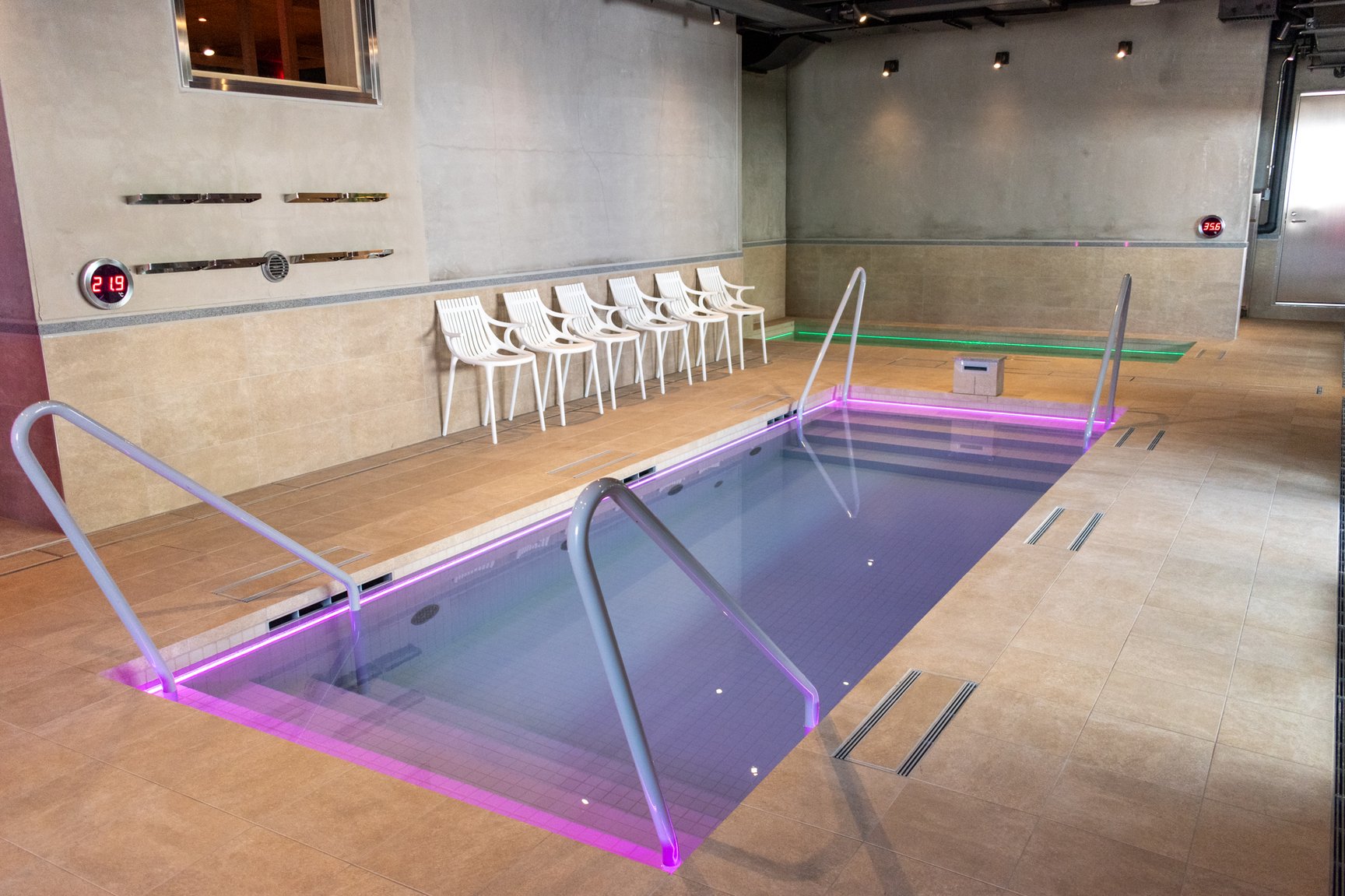 サウナハウス5階プール