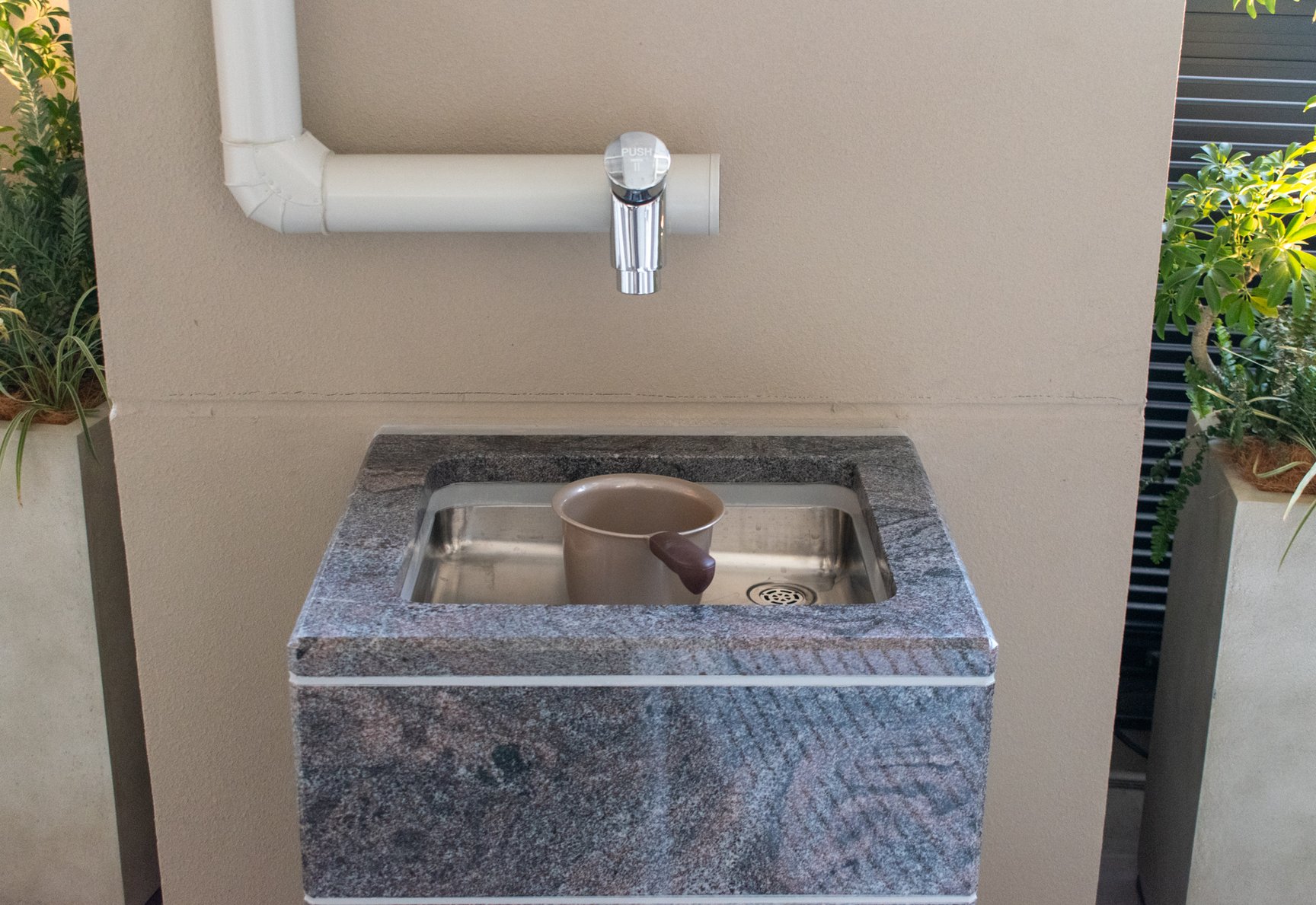 サウナハウス5階外気浴スペース