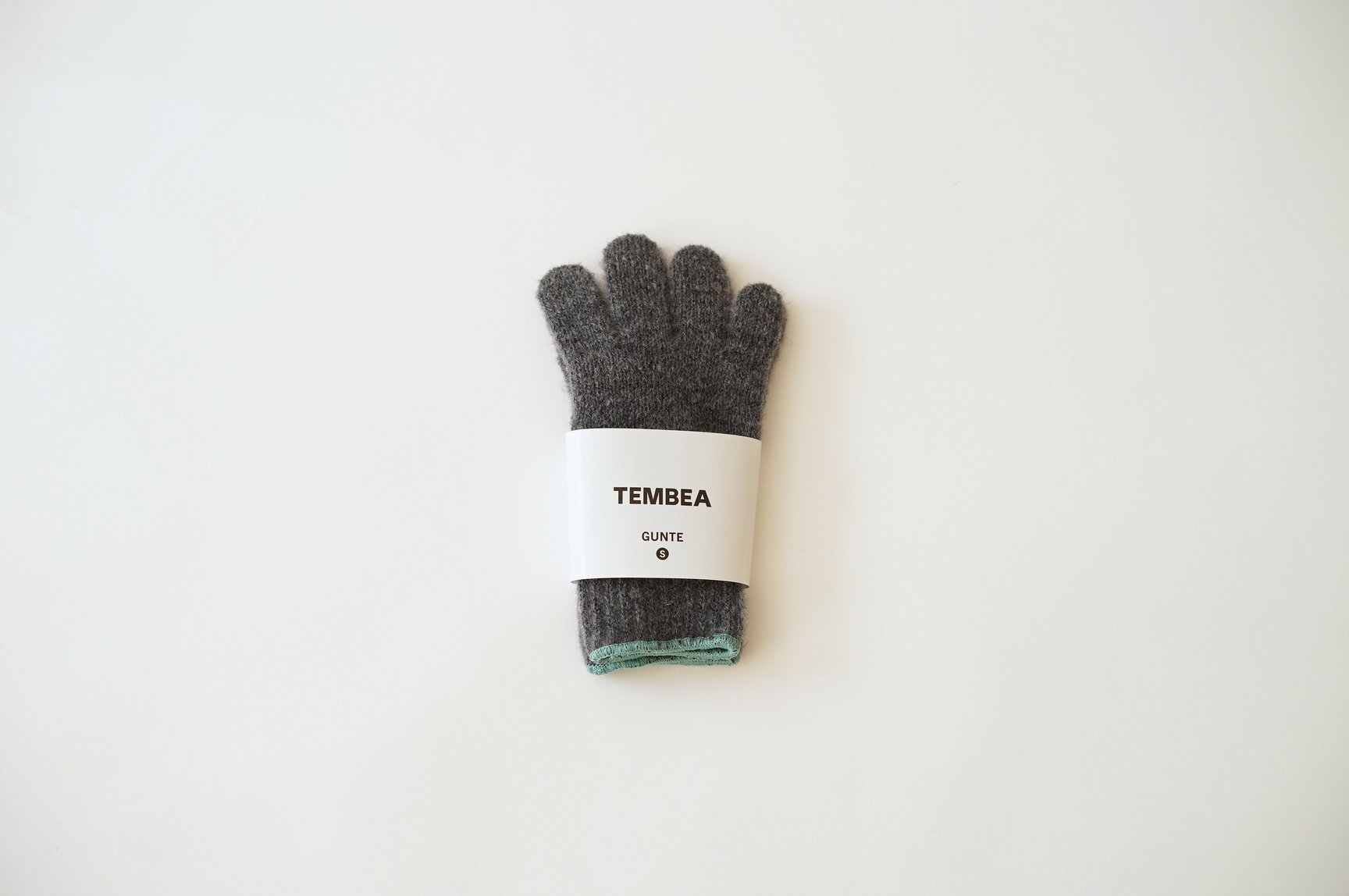 軍手をモチーフにした手袋