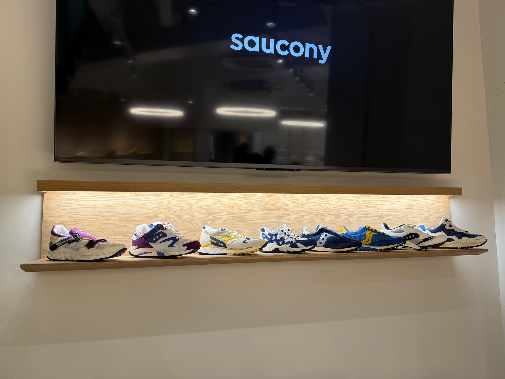 ランニングシューズ