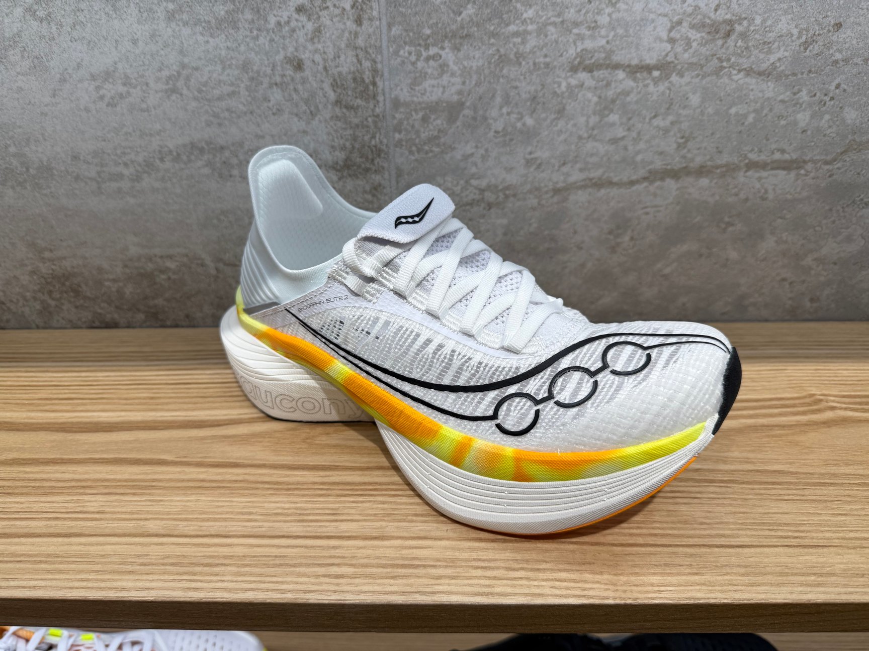 ランニングシューズ