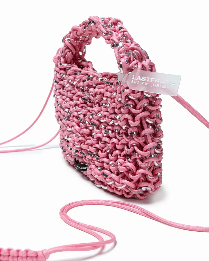 ラストフレームのショルダーバッグ