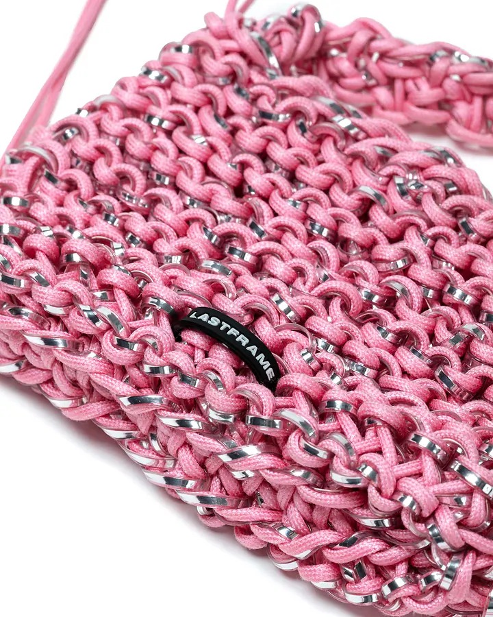 ラストフレームのショルダーバッグ