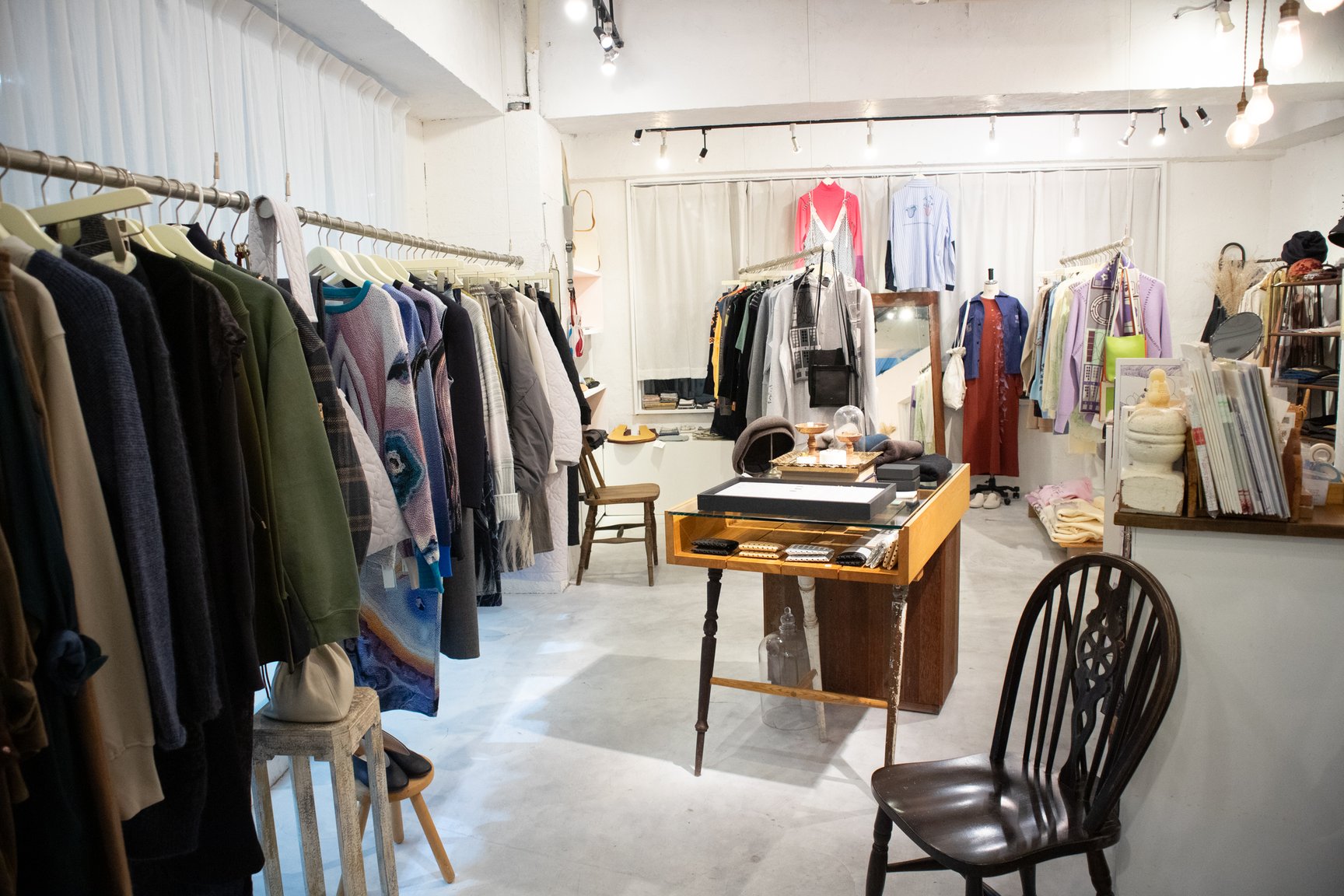 コトバトフクの店内