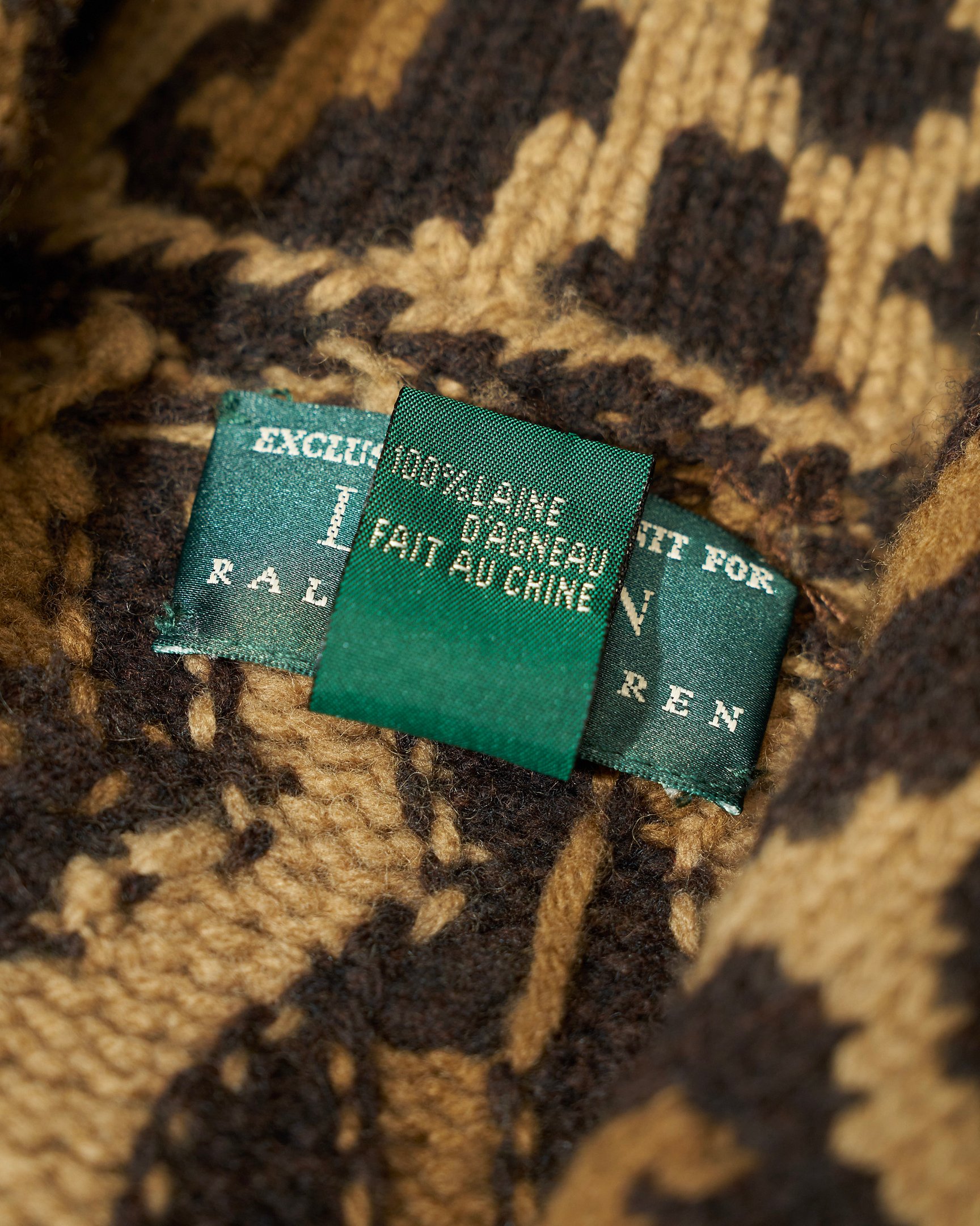 ラルフ ローレン社が1971年から現在まで展開するレーベル「ローレン ラルフ ローレン」のタグ