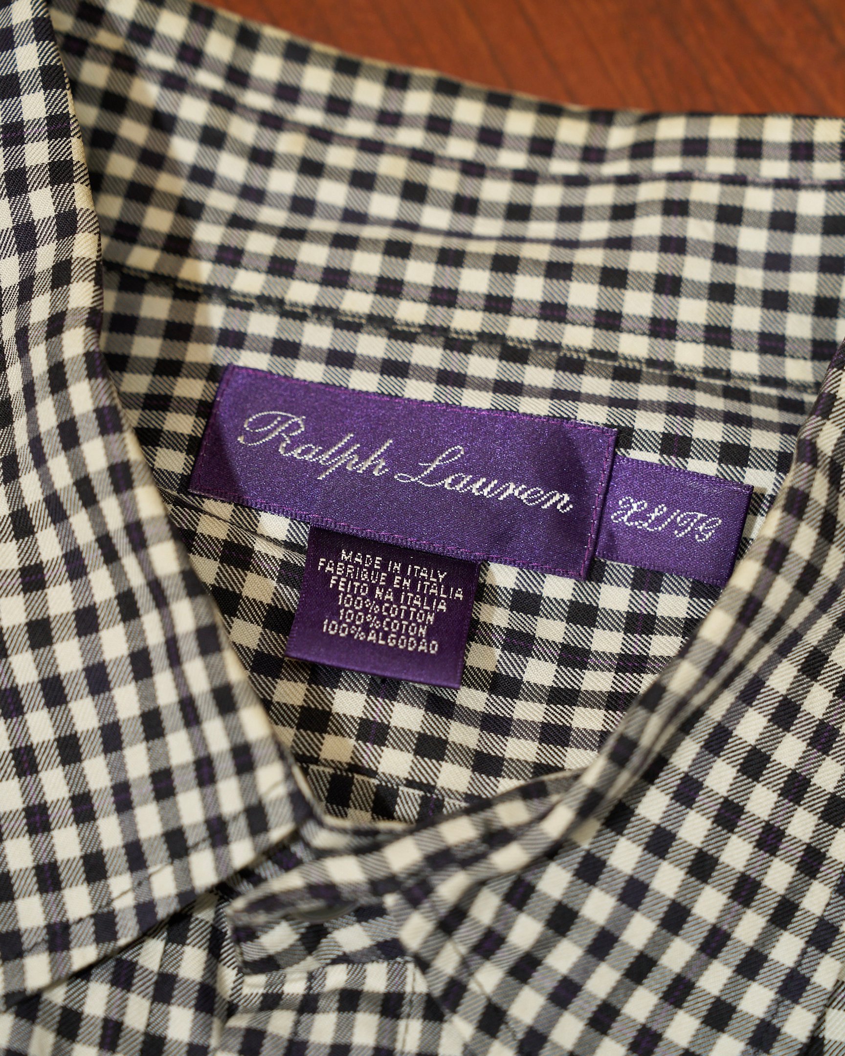 ラルフ ローレン社が1994年から現在まで展開するレーベル「ラルフ ローレン パープル レーベル」の1990年代のタグ