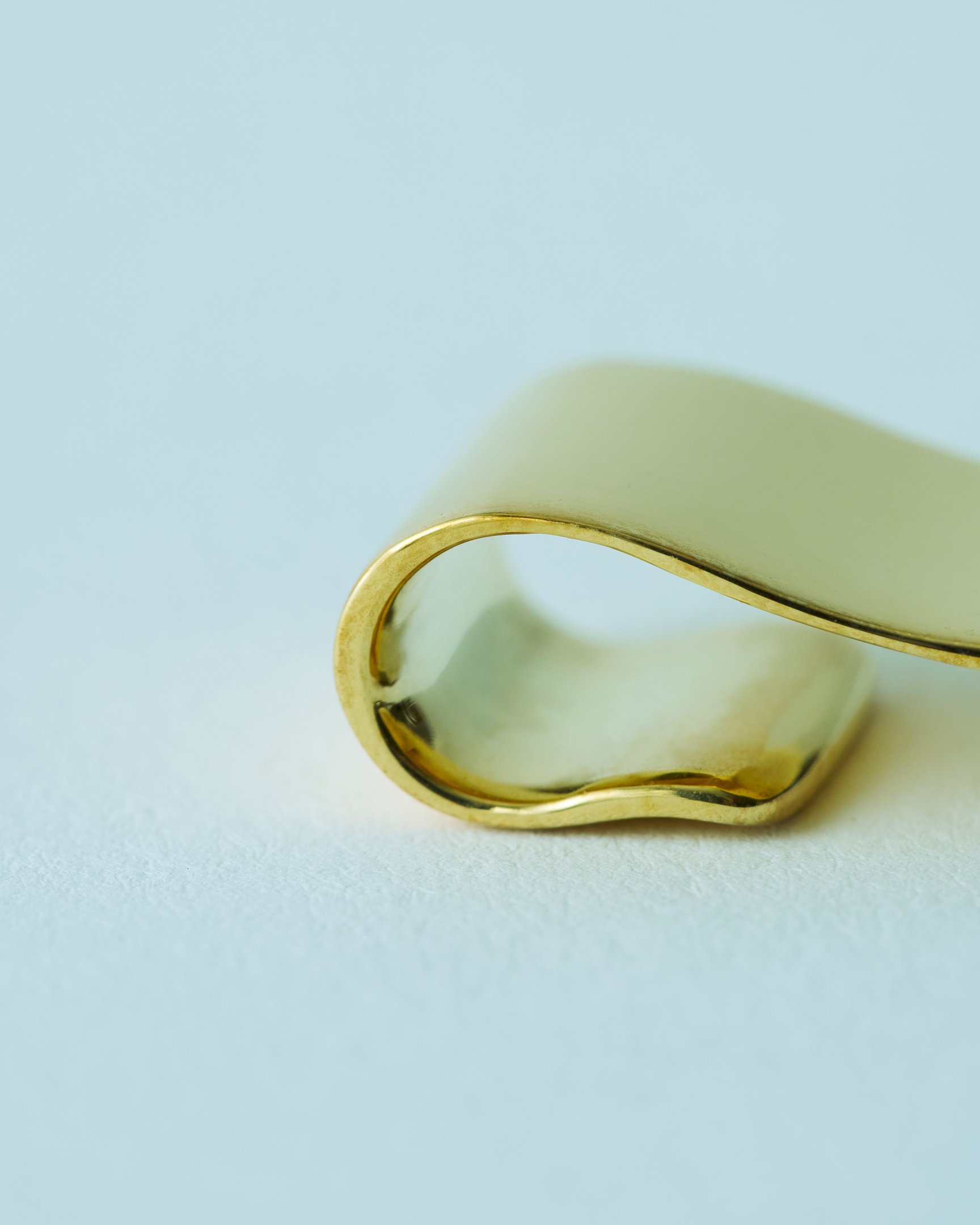 ハトラのイヤーカフ