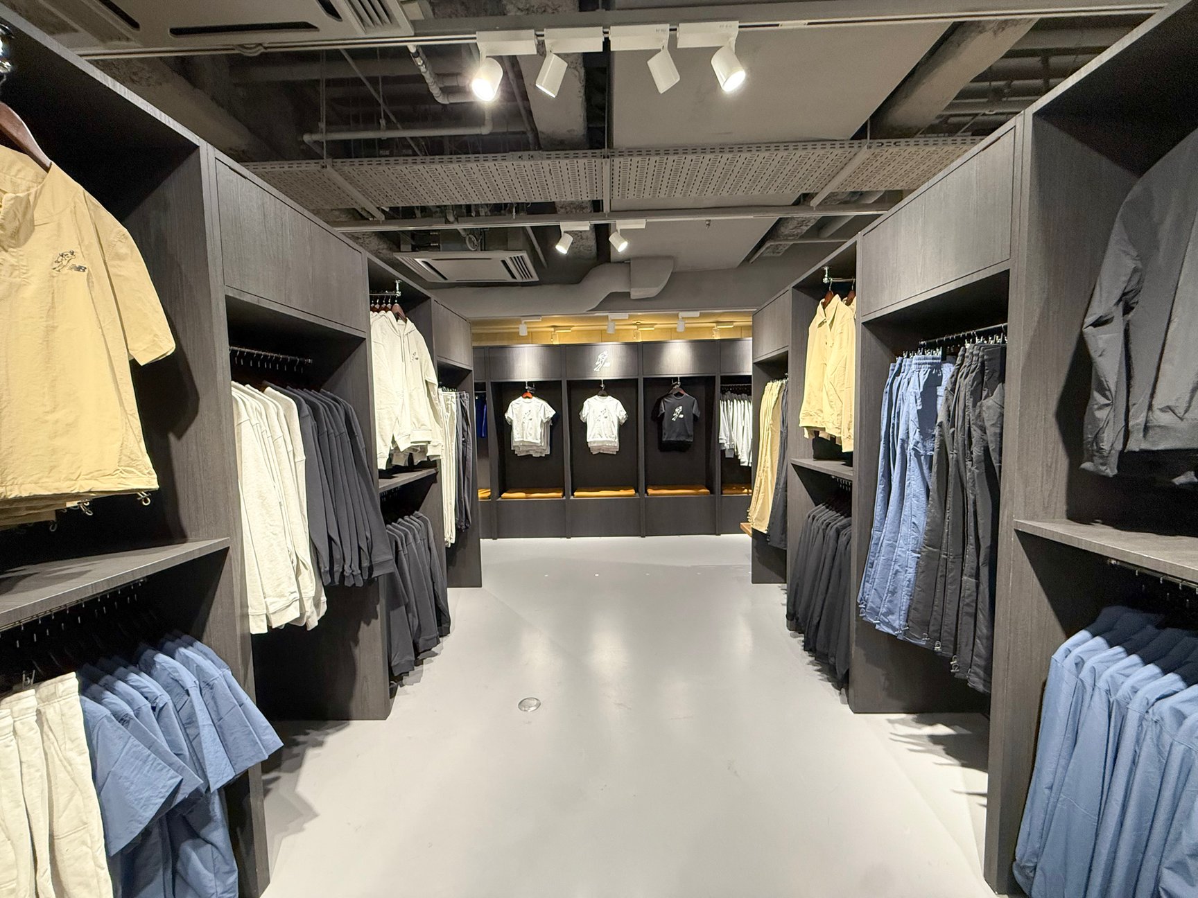 ニューバランスのポップアップ会場