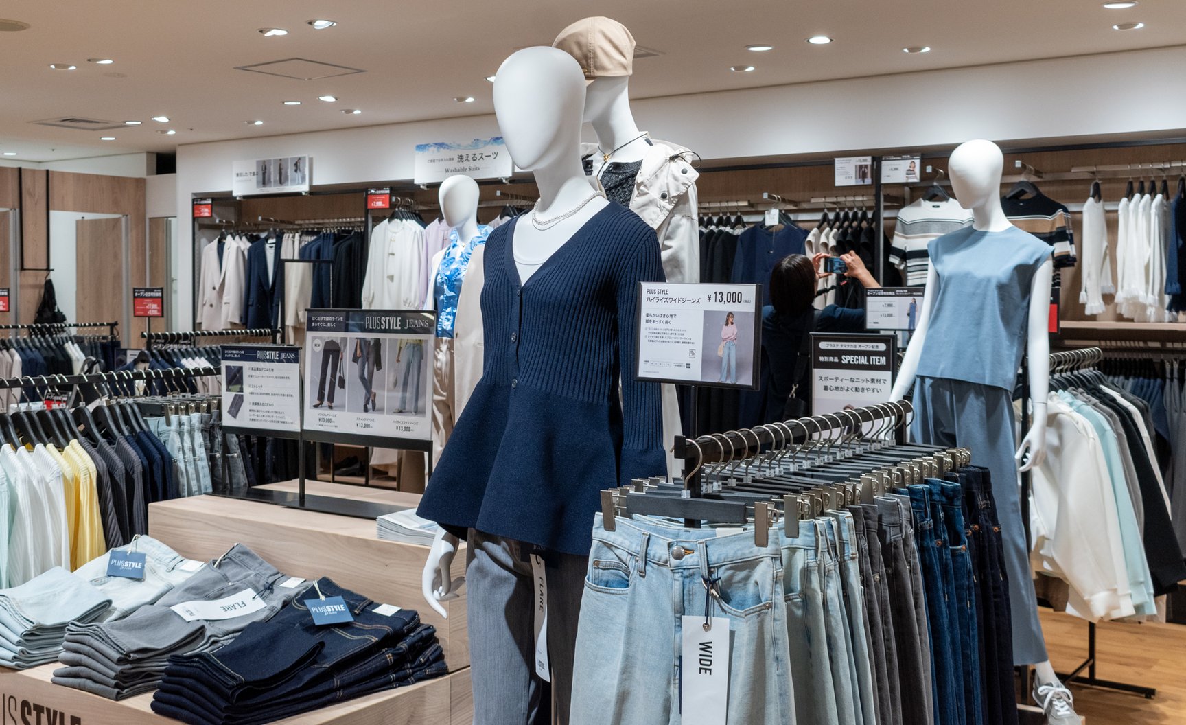 ユニクロ タマタカ店 内観