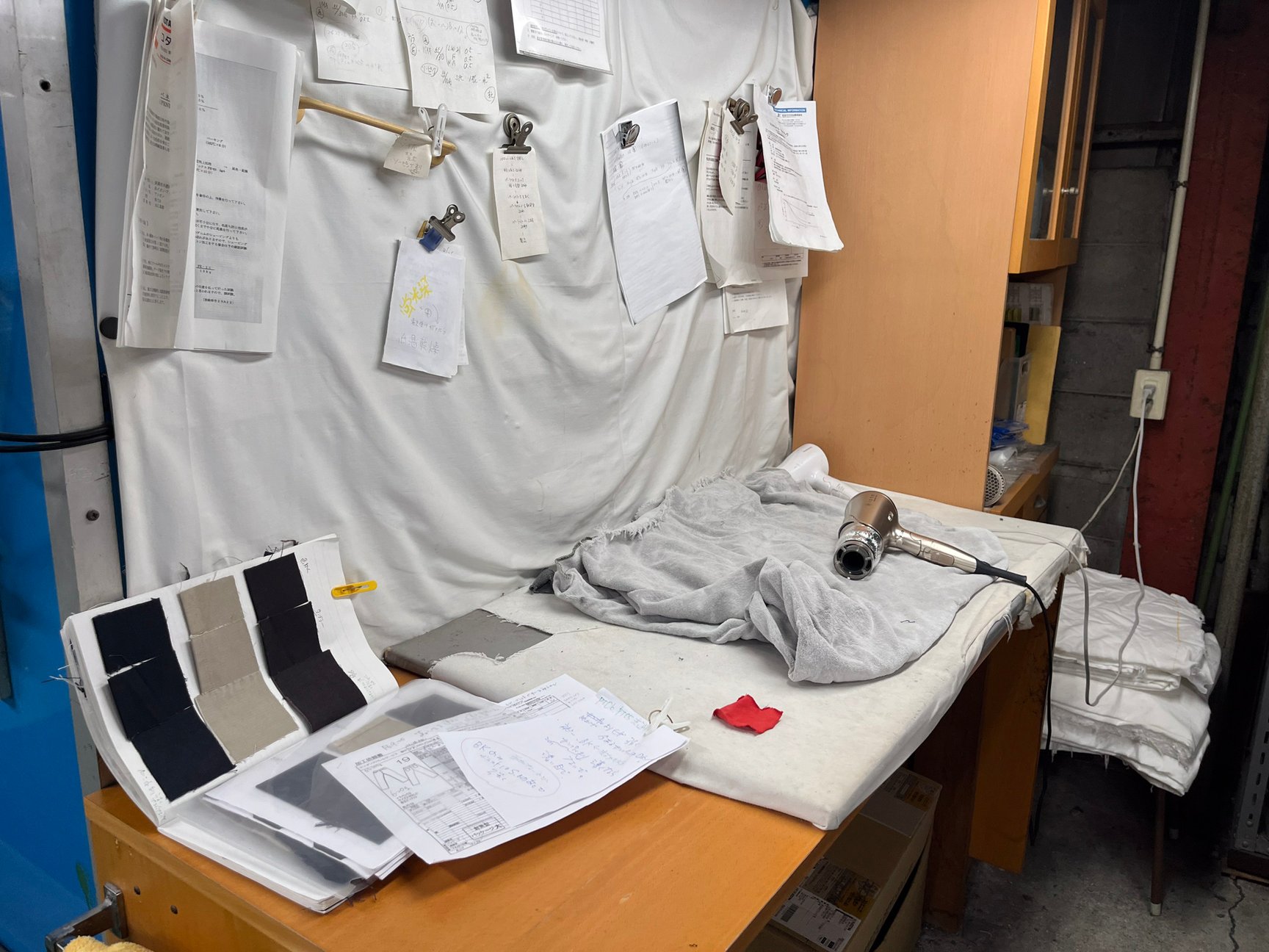 工場内の試験室