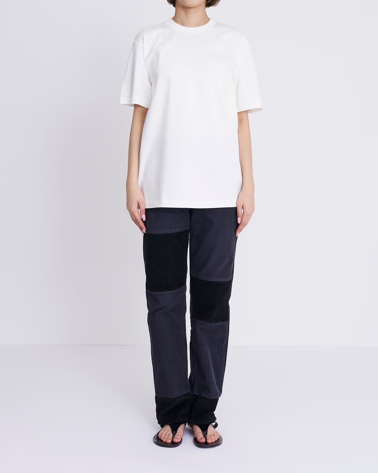 ヘインズの白Tシャツ