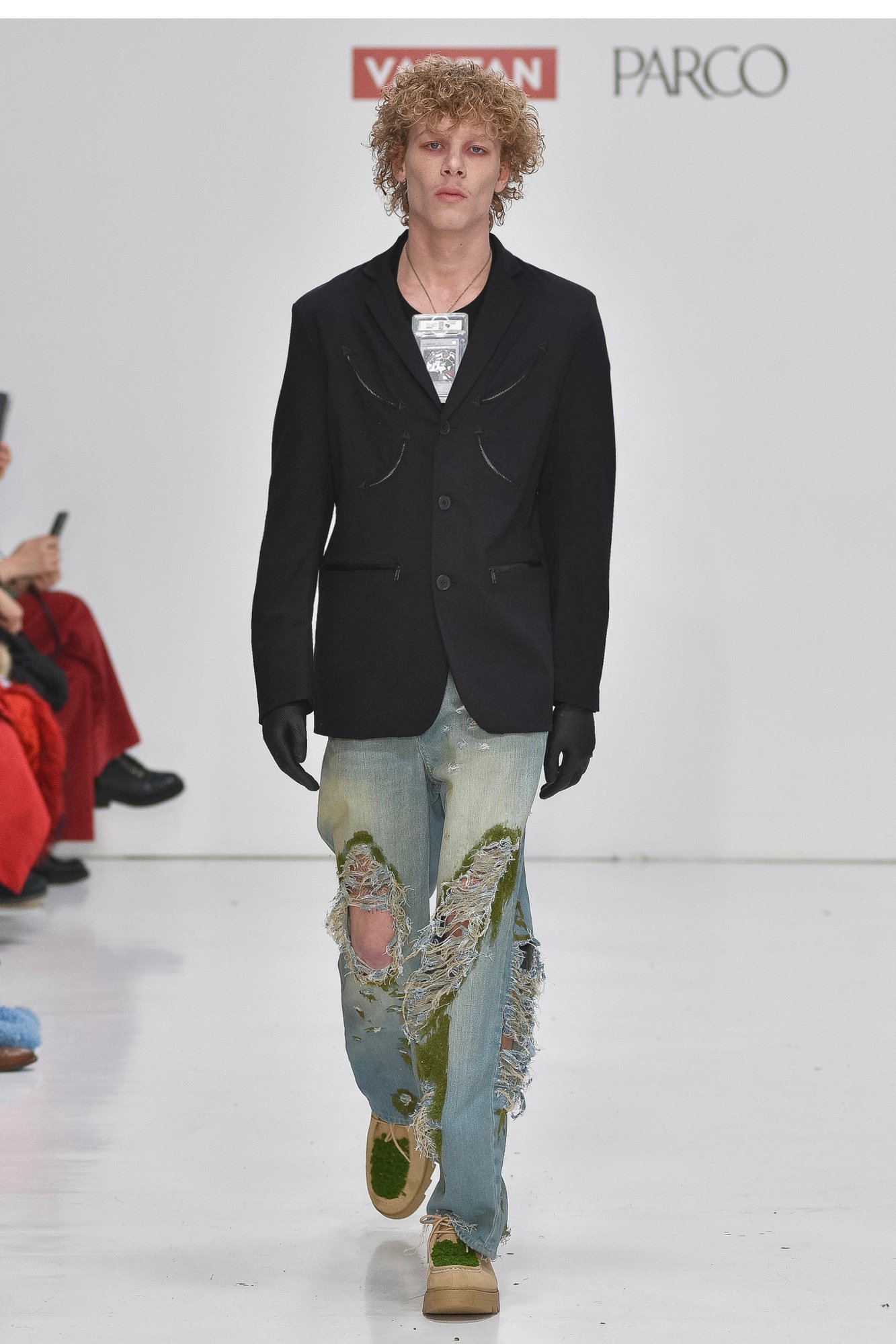 リトルベッドルームのランウェイショー