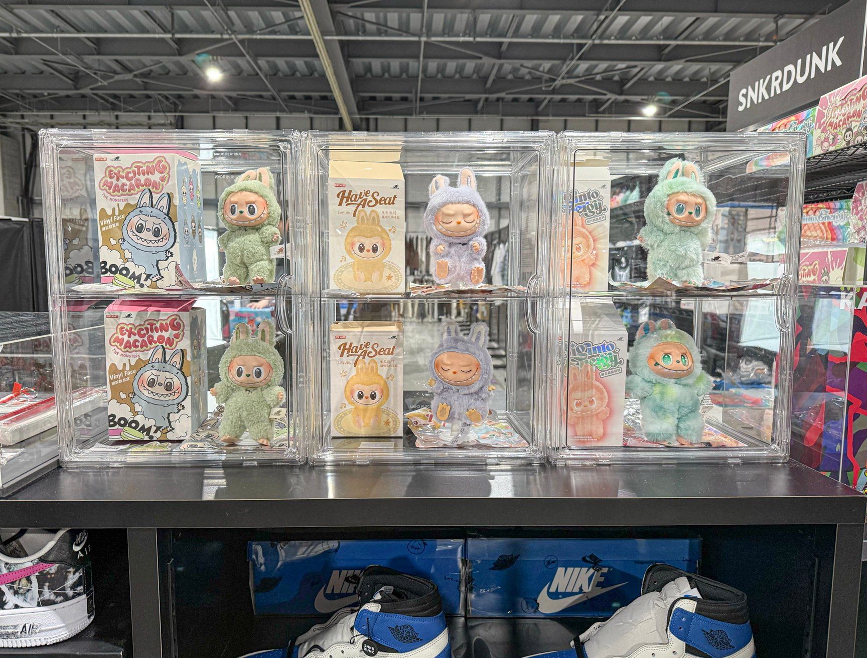 スニダンベースで取り扱っているアイテムの偽造品と正規品