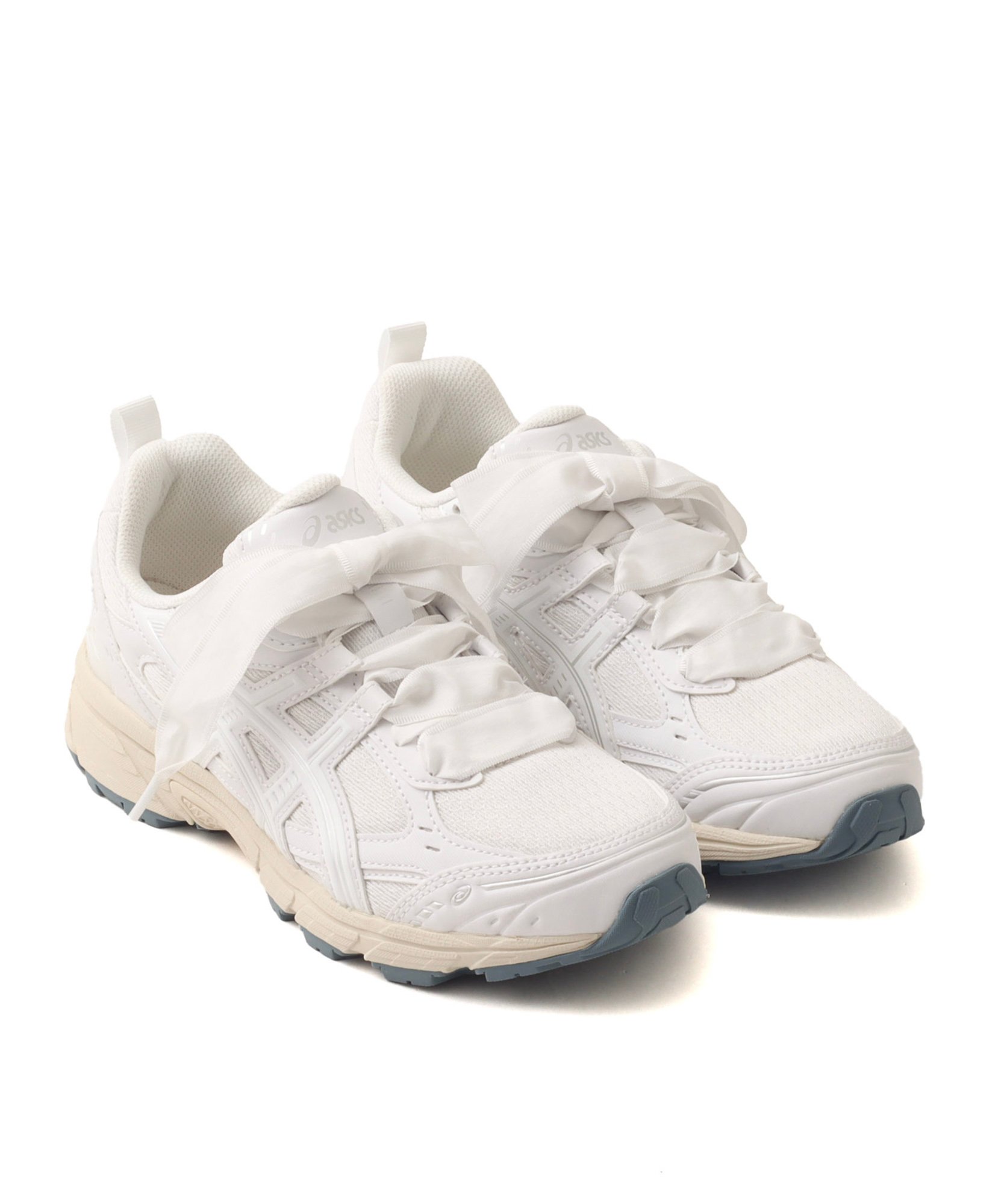 白いスニーカー