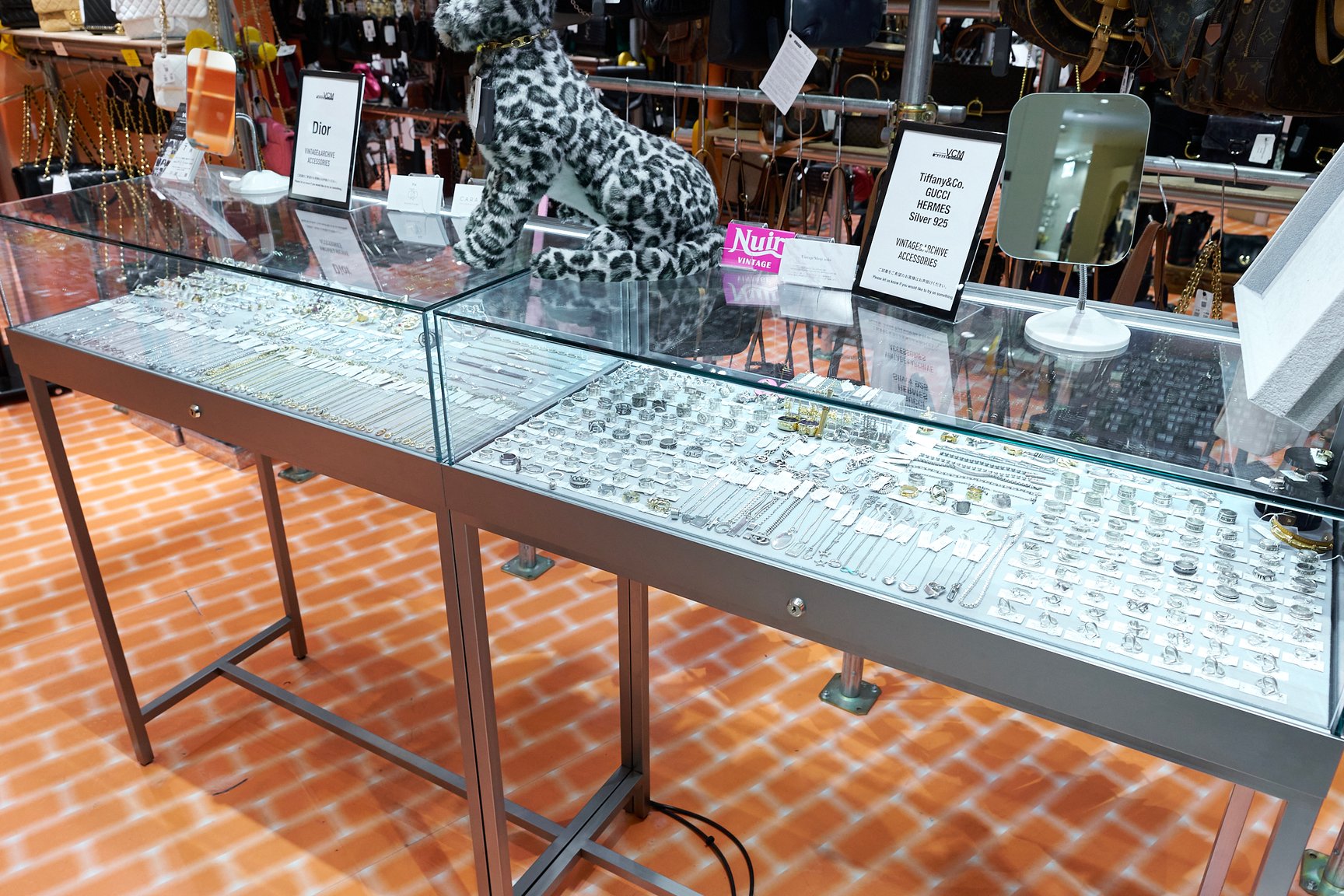 VCM COLLECTION STORE