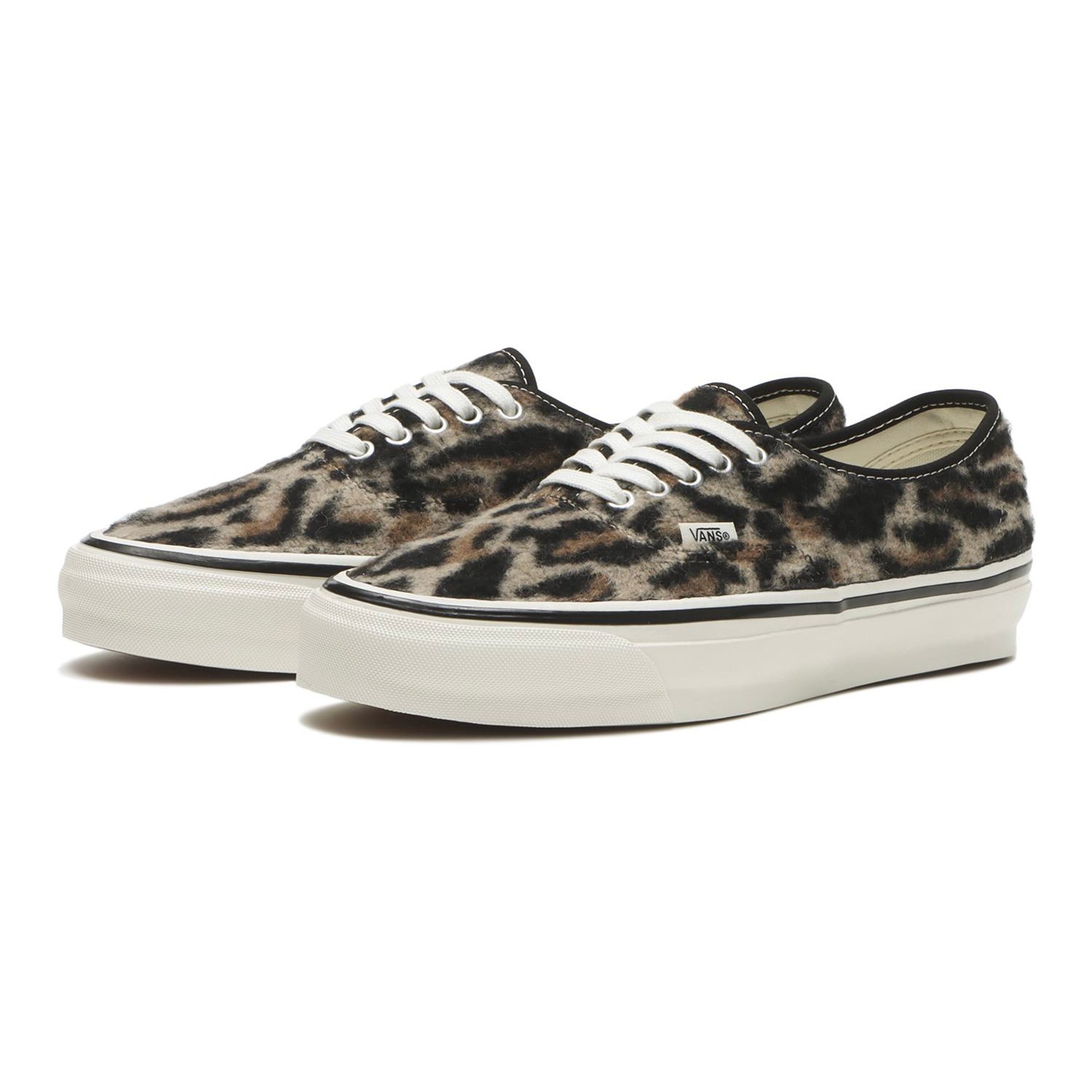 レオパード柄のスニーカー